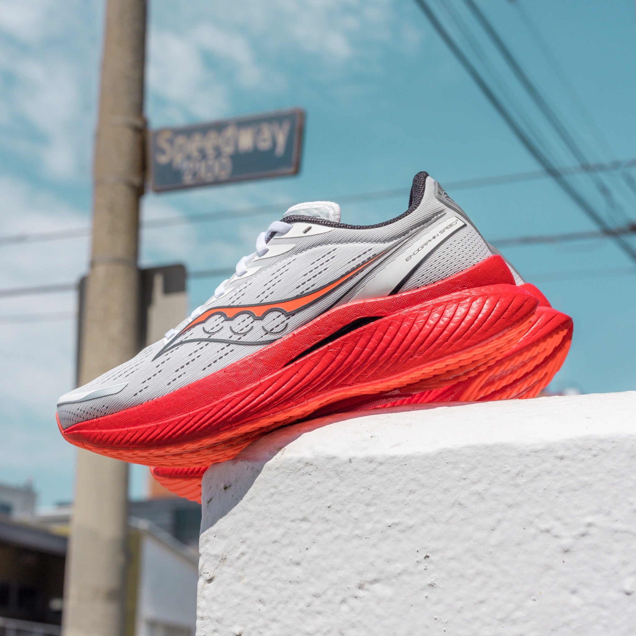 The versatile Trainer/Racer