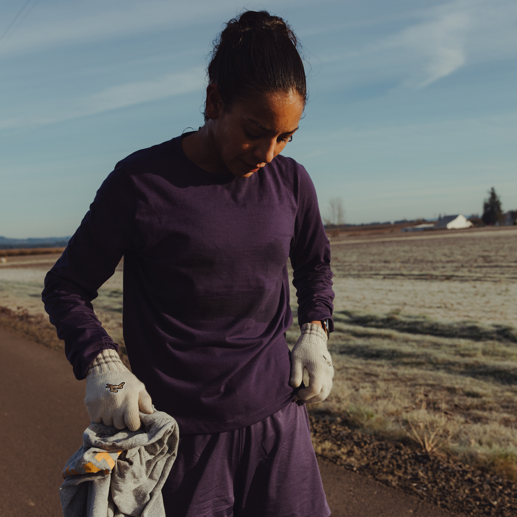 Tracksmith Harrier Long Sleeve Womens Purple Velvet - Frontrunner Colombo