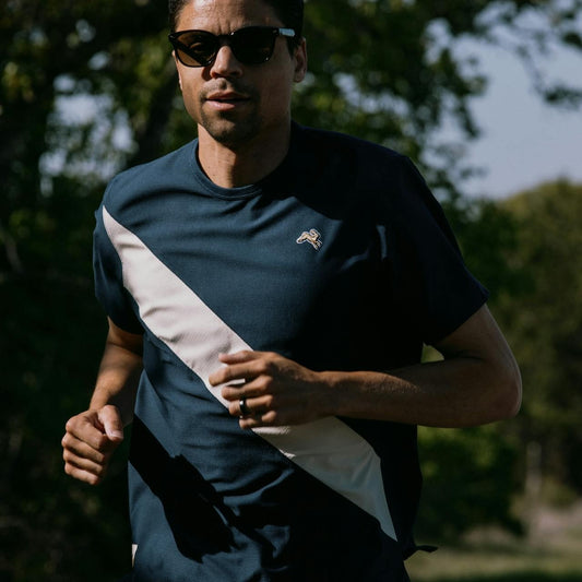 Tracksmith Van Cordlandt Tee Mens - Navy/Ivory - Frontrunner Colombo