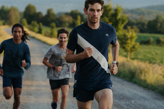 Tracksmith Van Cordlandt Tee Mens - Navy/Ivory - Frontrunner Colombo