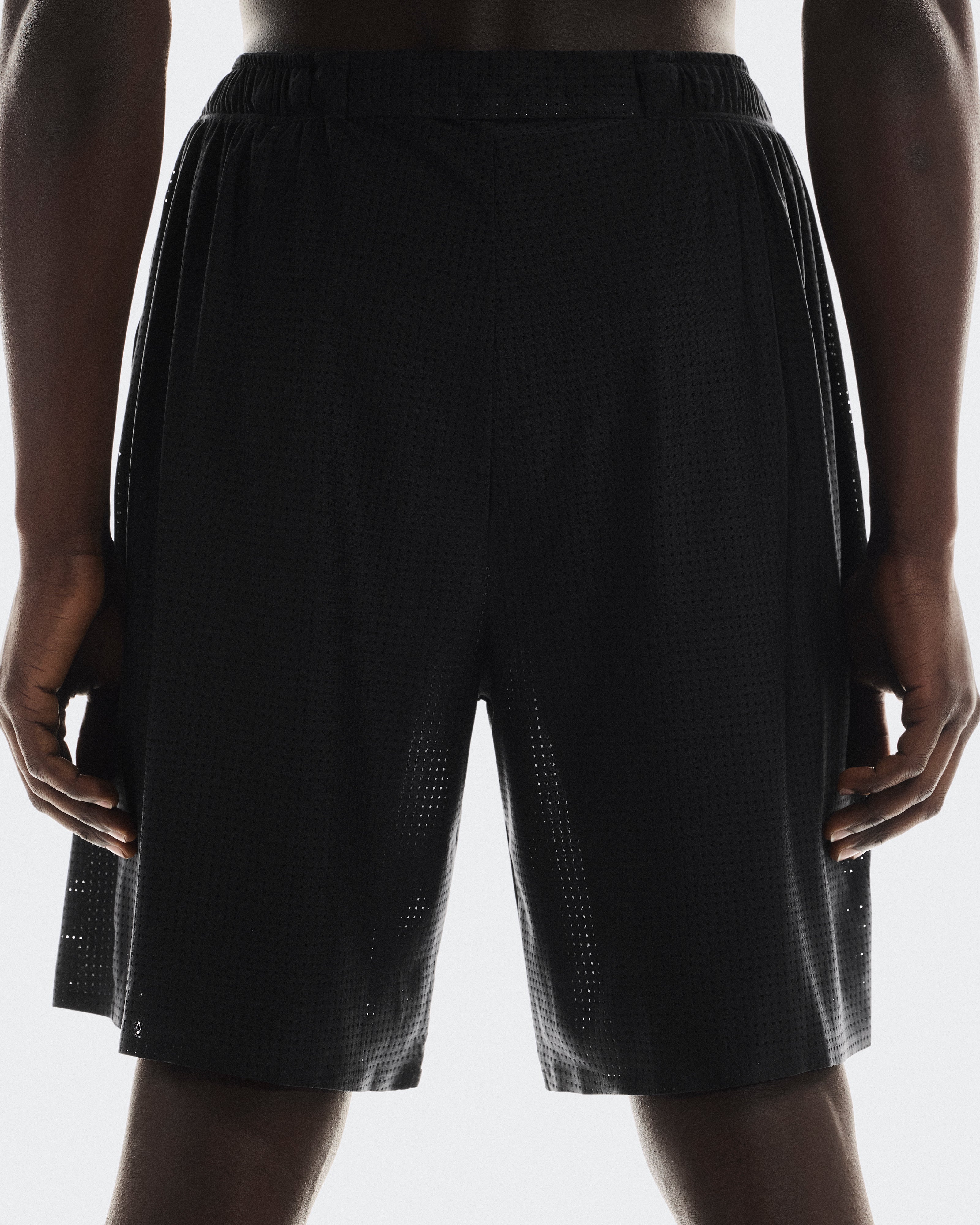 On Pace Mesh Shorts Mens Black - Frontrunner Colombo