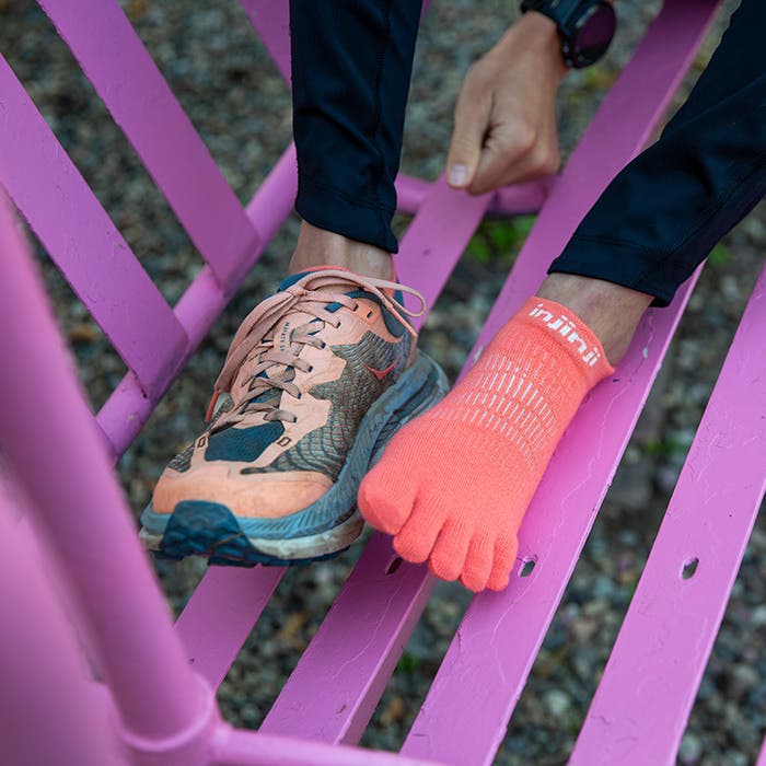 Injinji Womens Run Lightweight No-Show - Grapefruit - Frontrunner Colombo