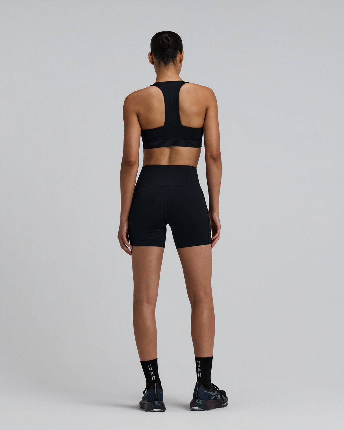 Bandit Stamina-V High Waist 5" Compression Short (Womens) Black - Frontrunner Colombo