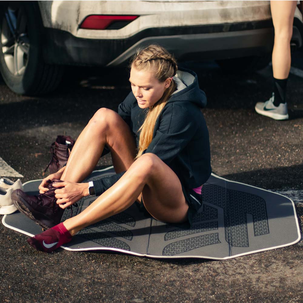 Roll Recovery Stretch Mat - Frontrunner Colombo