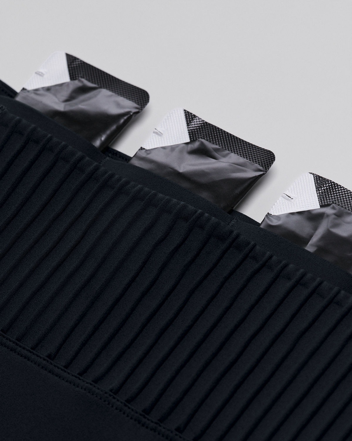 Bandit Stamina-V High Waist 5" Compression Short (Womens) Black - Frontrunner Colombo