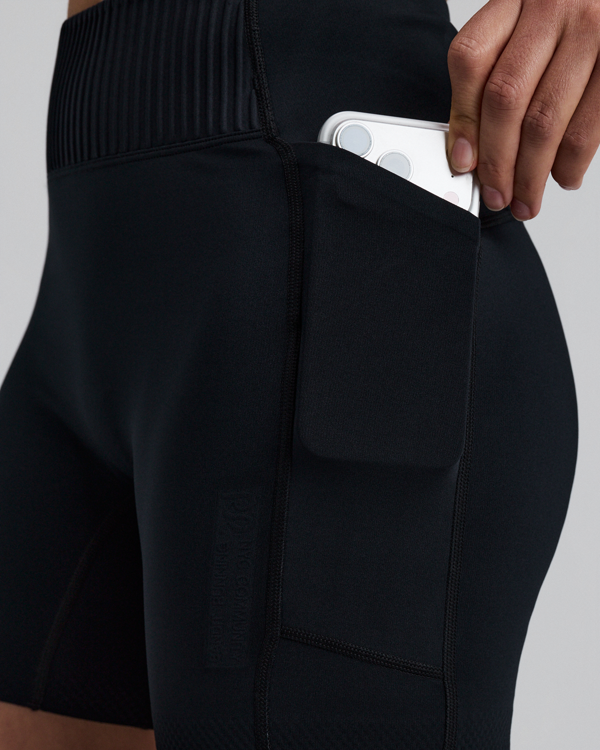 Bandit Stamina-V High Waist 5" Compression Short (Womens) Black - Frontrunner Colombo