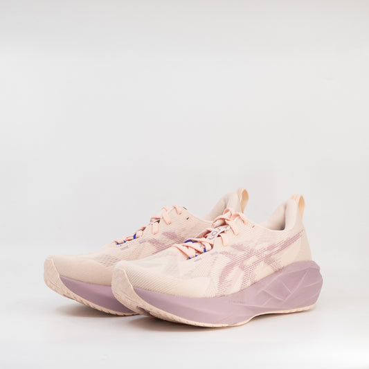 Asics Novablast 5 (B Standard) Womens Pearl Pink/Morganite - Frontrunner Colombo
