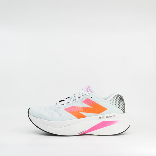 New Balance FuelCell Supercomp Trainer v3 (B Standard) Womens Fairweather Blue/Glint Blue - Frontrunner Colombo