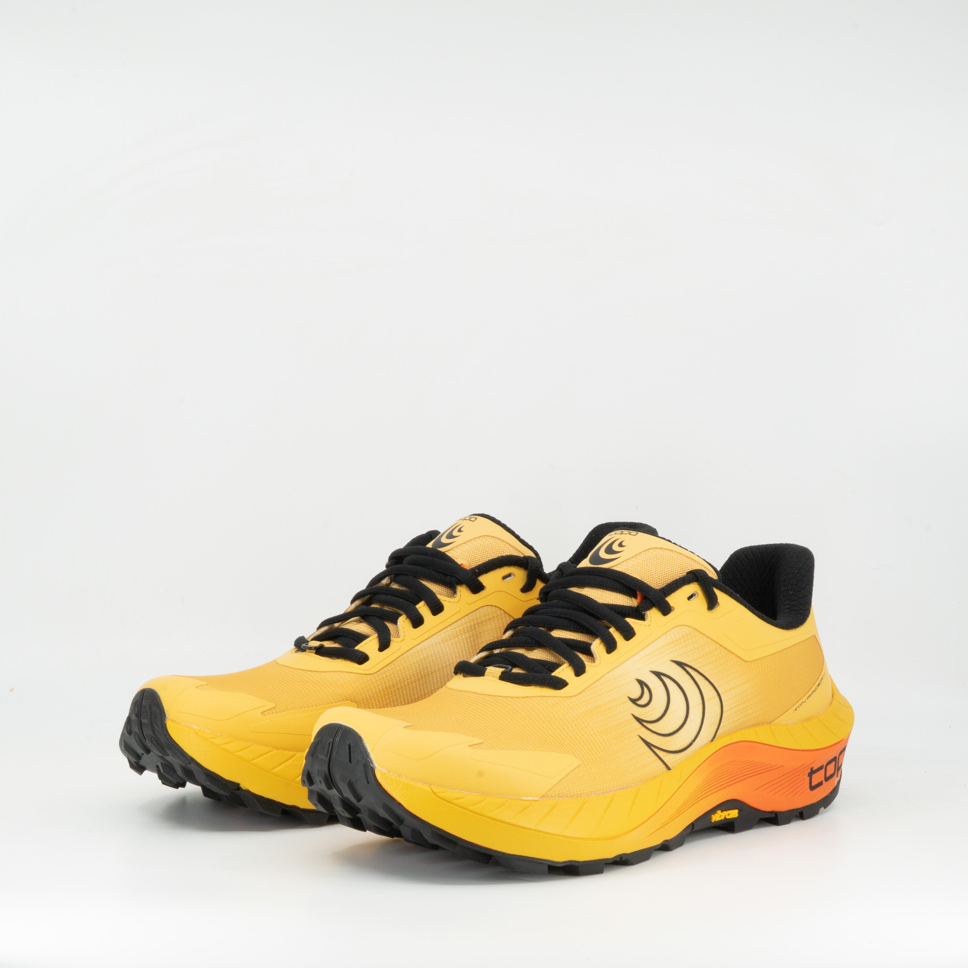 Topo Mountain Racer 4 (D Standard) Mens Mango/ Black - Frontrunner Colombo