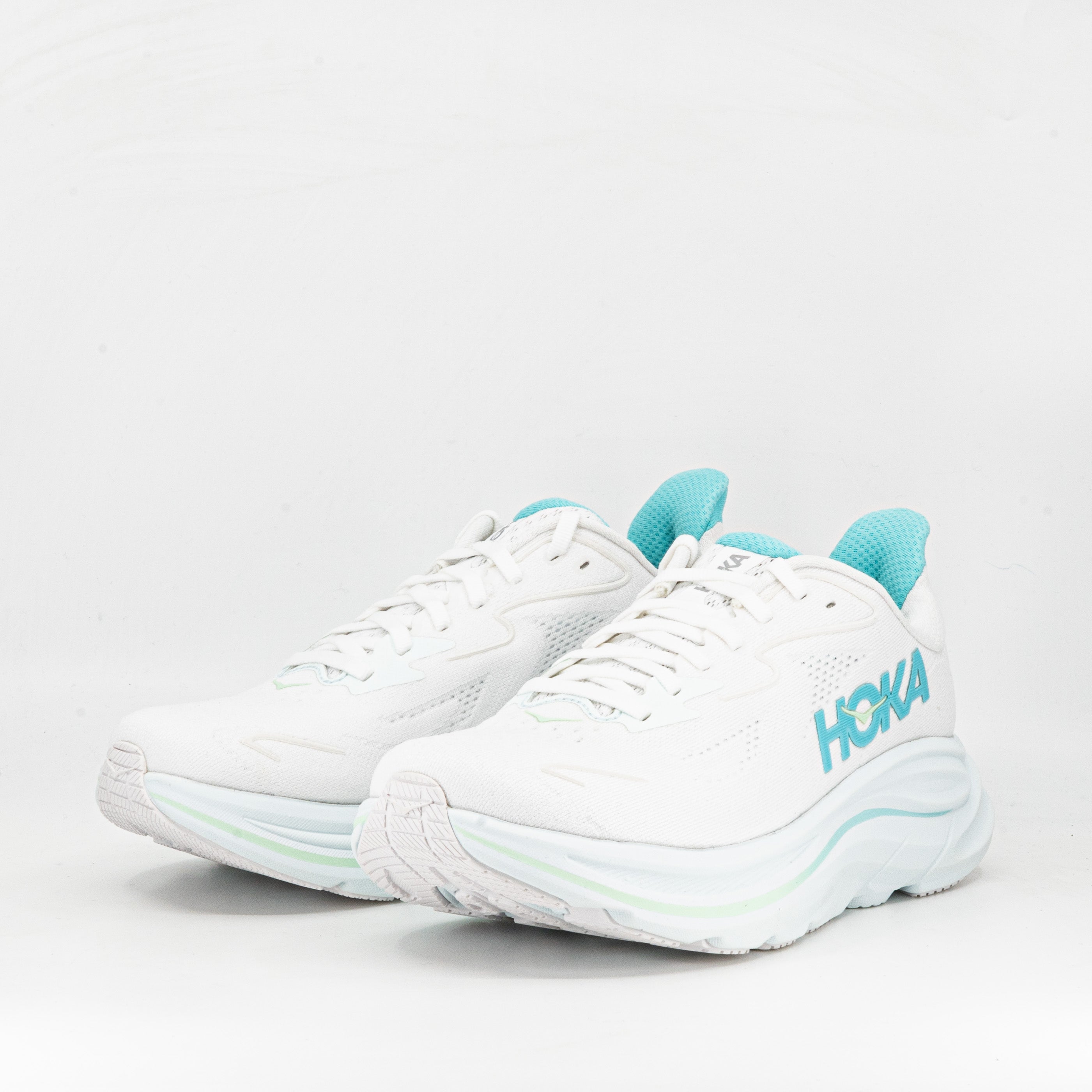 Hoka Clifton 10 (D Wide) Womens White/ Cielo Blue - Frontrunner Colombo