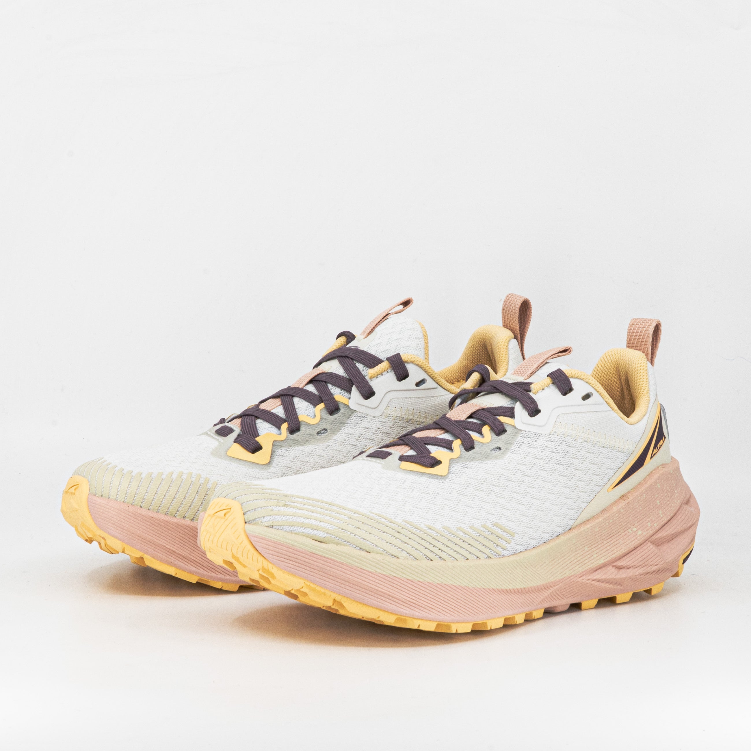 Altra Experience Wild 2 (B Standard) Womens White - Frontrunner Colombo