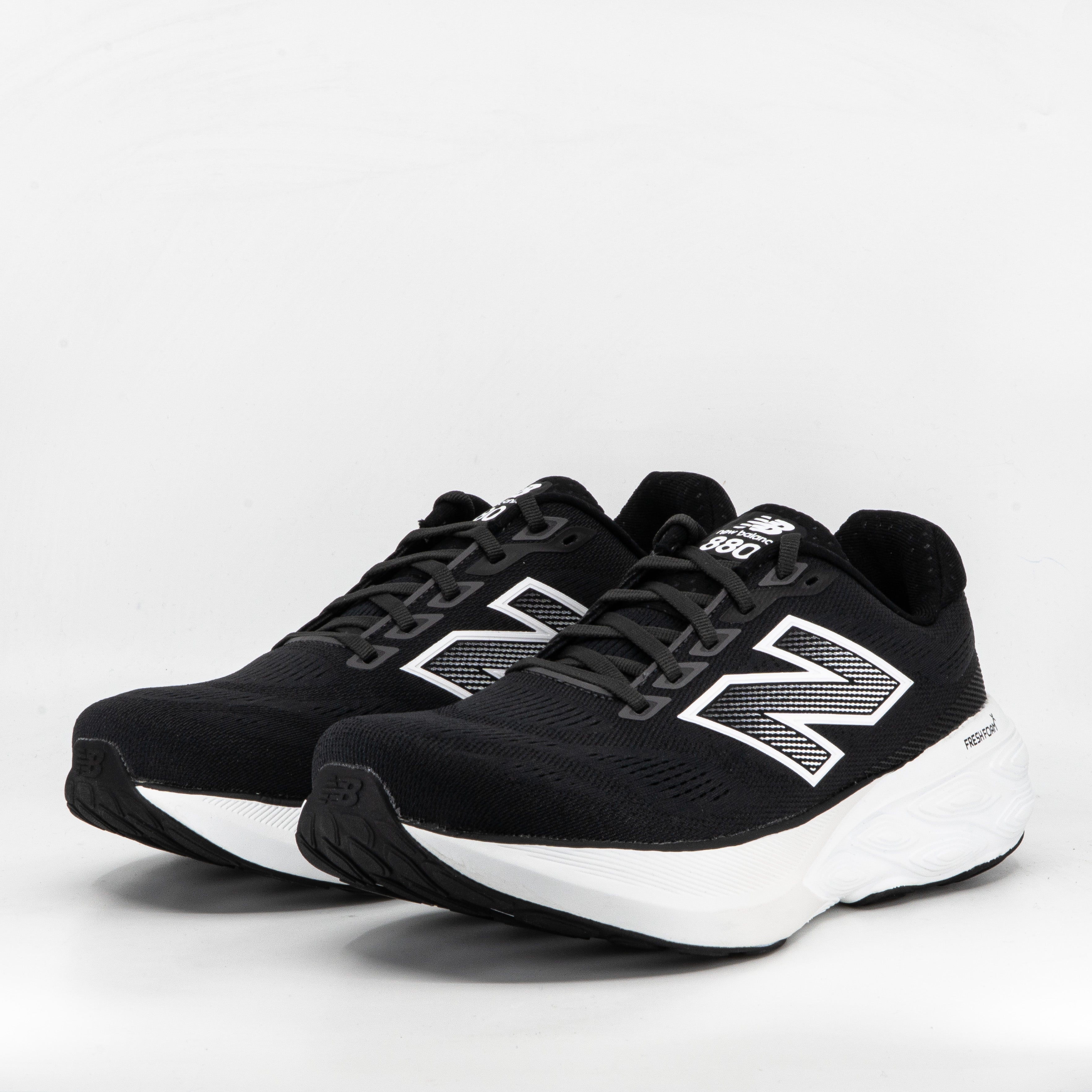 New Balance 880v15 (2E Wide) Mens Black/White - Frontrunner Colombo