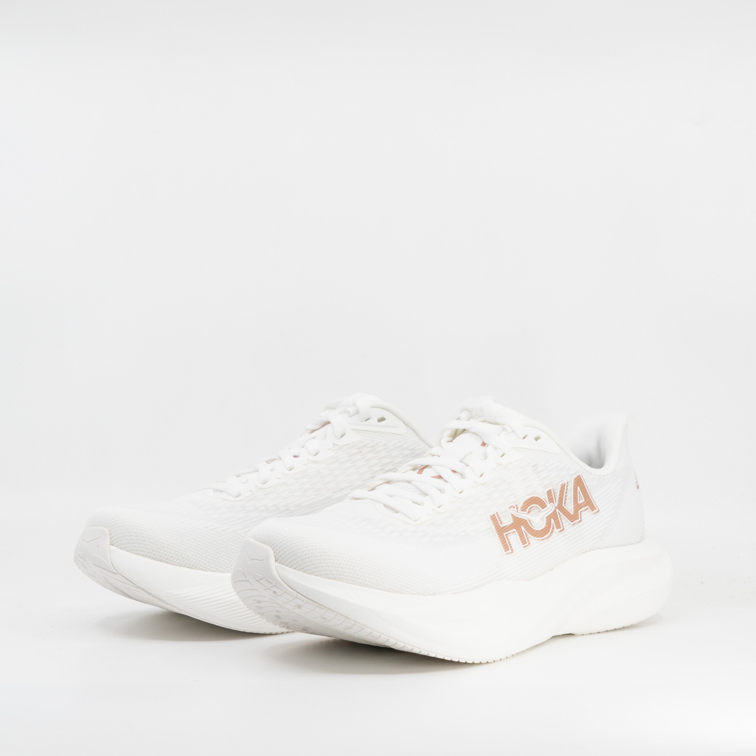 Hoka Mach 7 (D Wide) Womens Frost/Rose Gold - Frontrunner Colombo