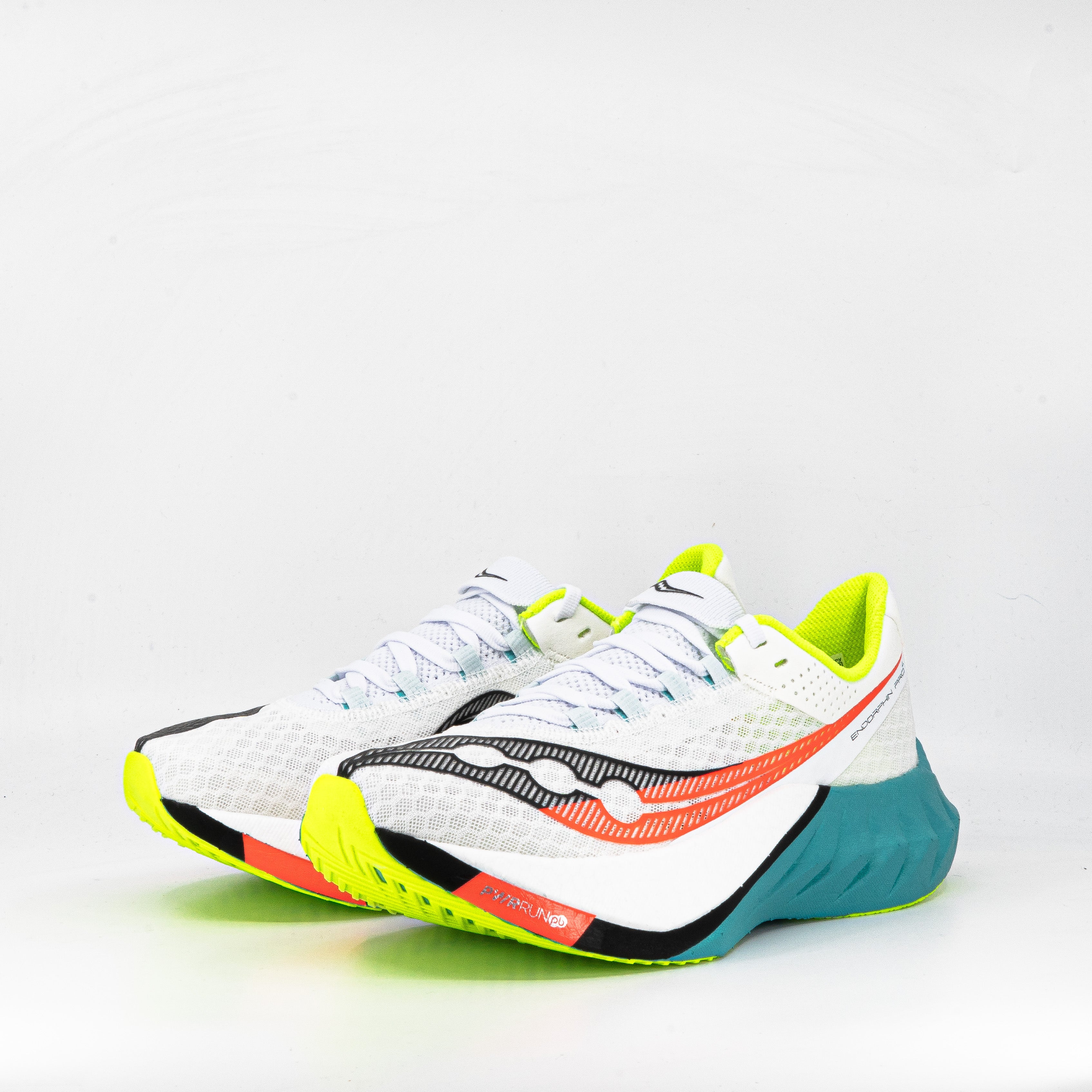 Saucony Endorphin Pro 4 (B Standard) Womens Mutant - Frontrunner Colombo