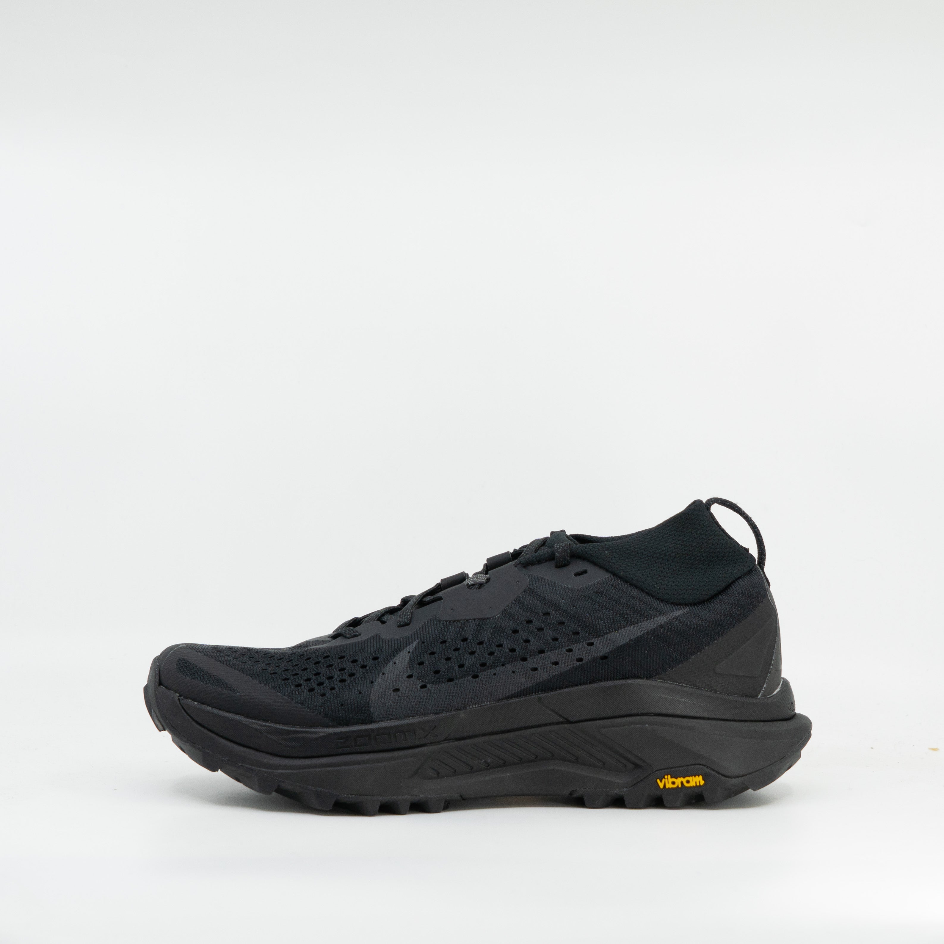 Nike ACG Zegama Trail (D Standard) Mens Black/Black - Frontrunner Colombo