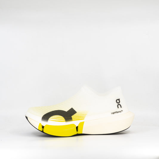 On Cloudboom Strike 2 LS (D Standard) Unisex White/Lime - Frontrunner Colombo