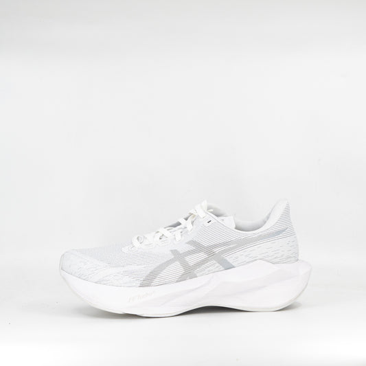 Asics Novablast 6 (B Standard) Womens White - Frontrunner Colombo