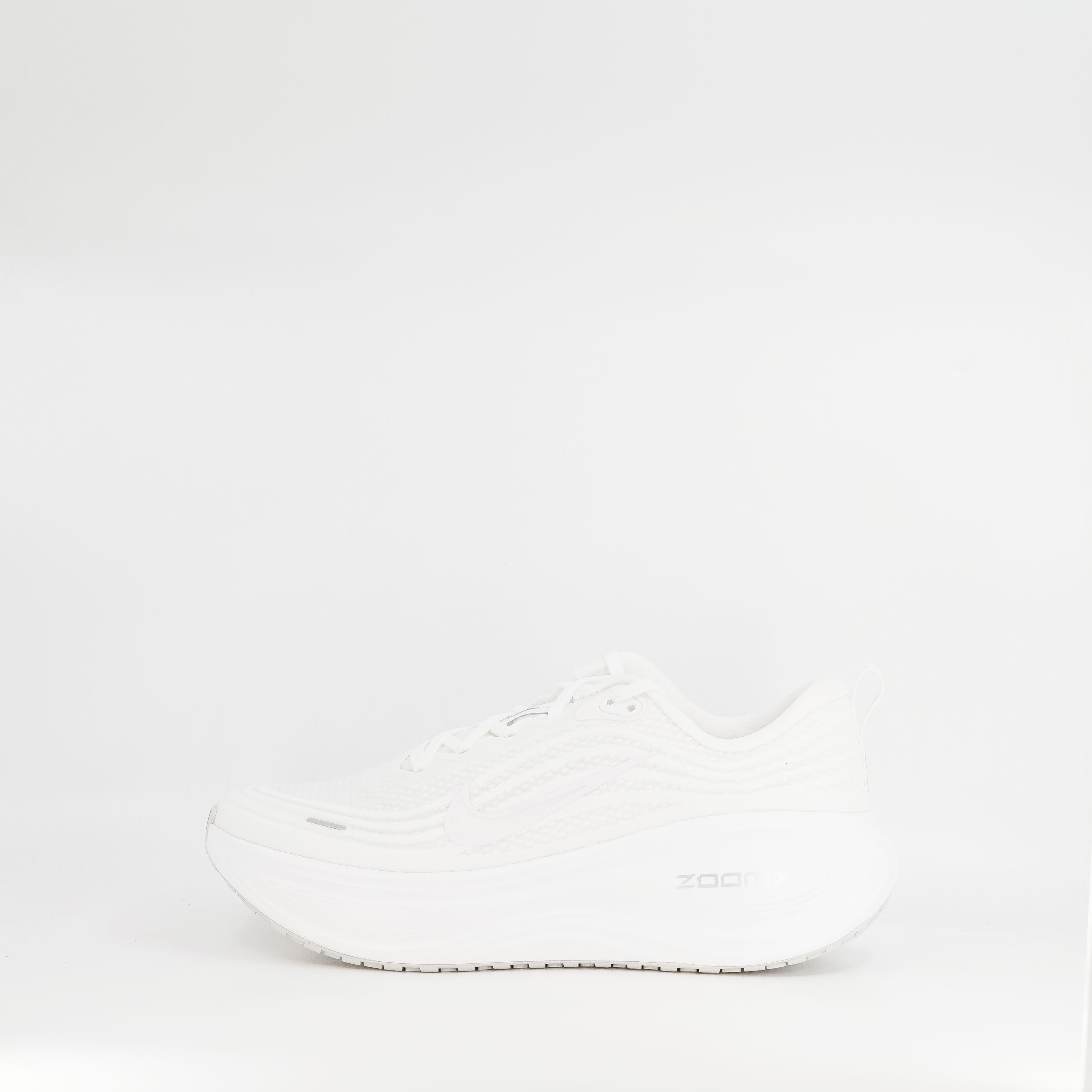 Nike Vomero Plus (D Standard) Mens White/Summit - Frontrunner Colombo