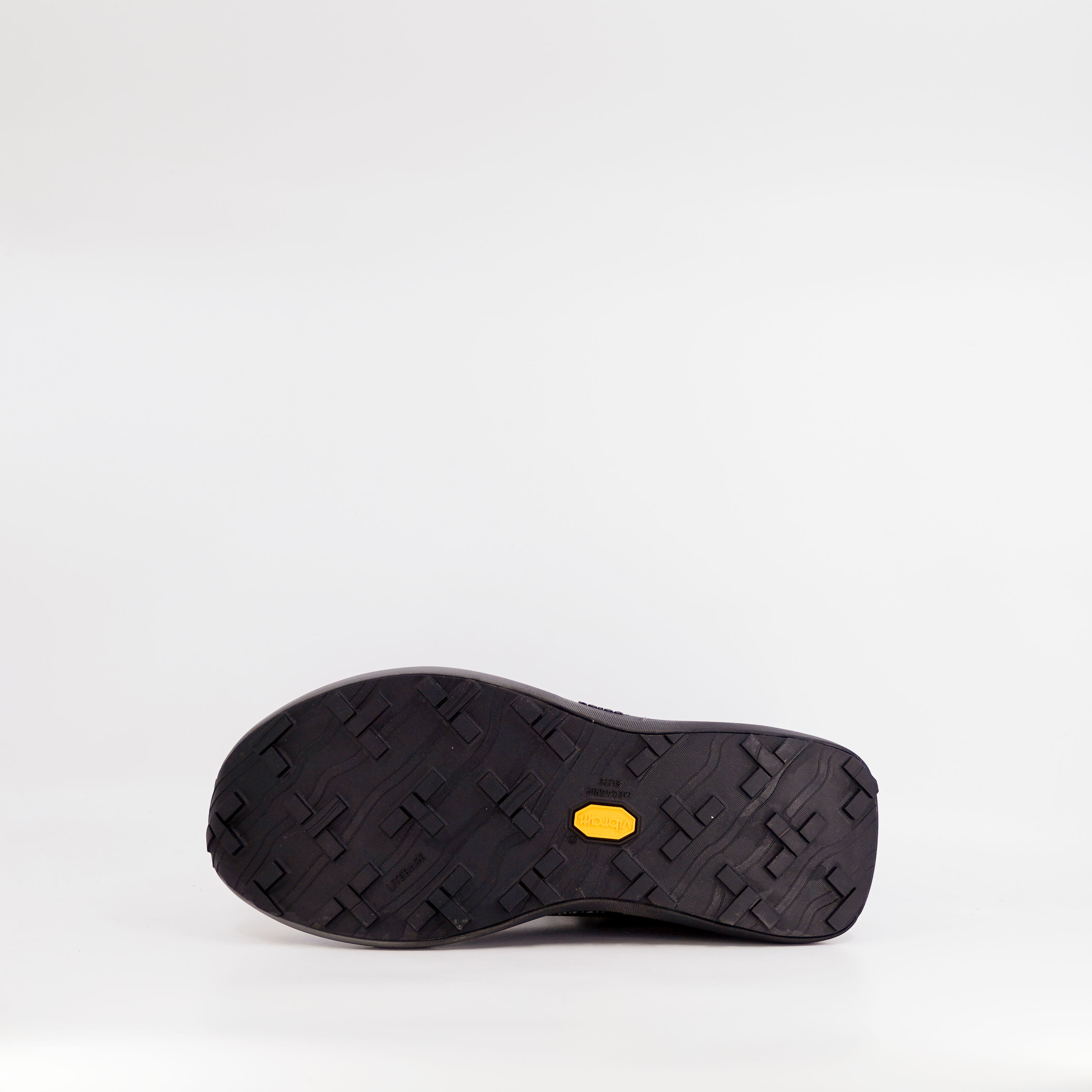 norda 005 (D Standard) Mens Stealth Black - Frontrunner Colombo