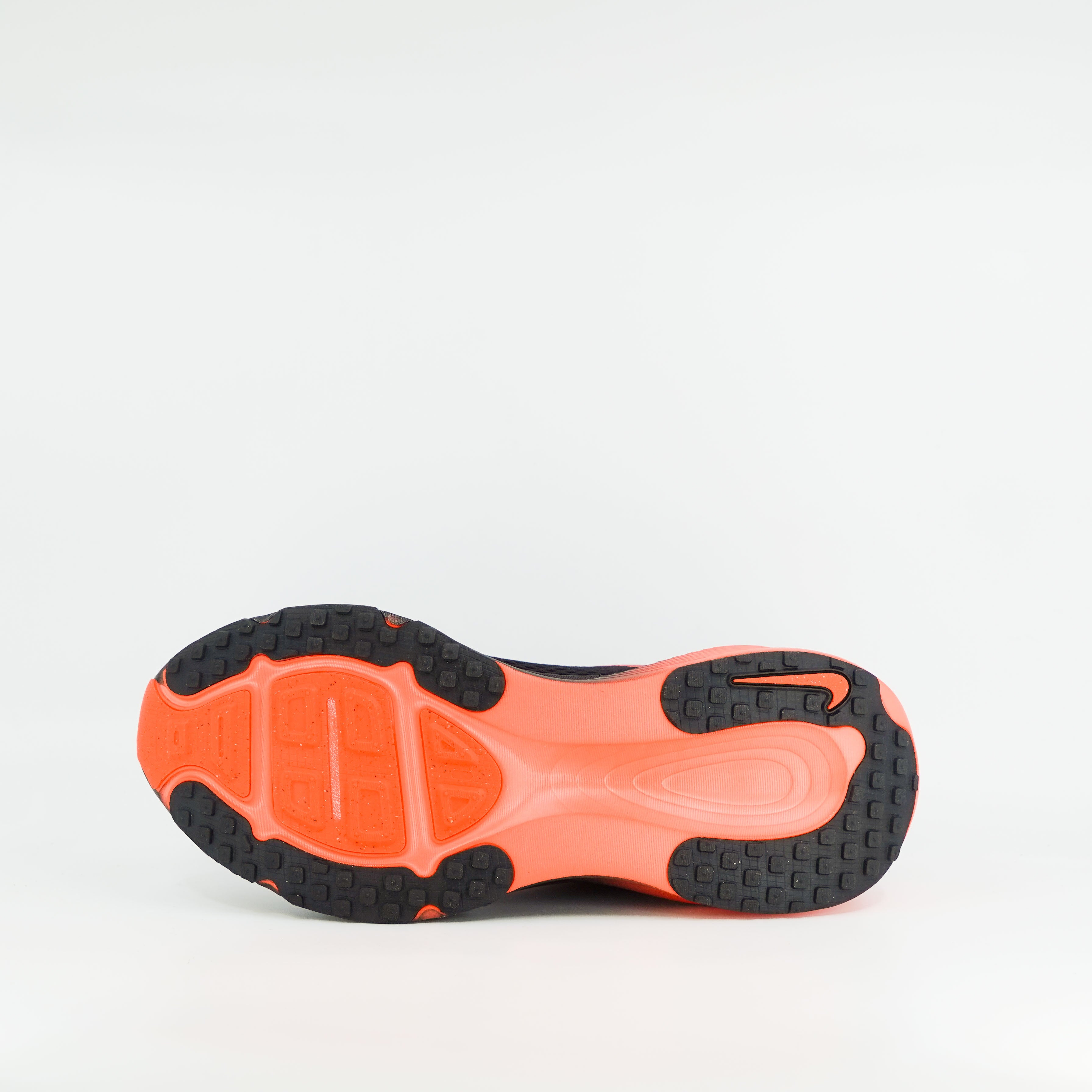 Nike Vomero 18 (D Standard) Mens Black/Bright Crimson