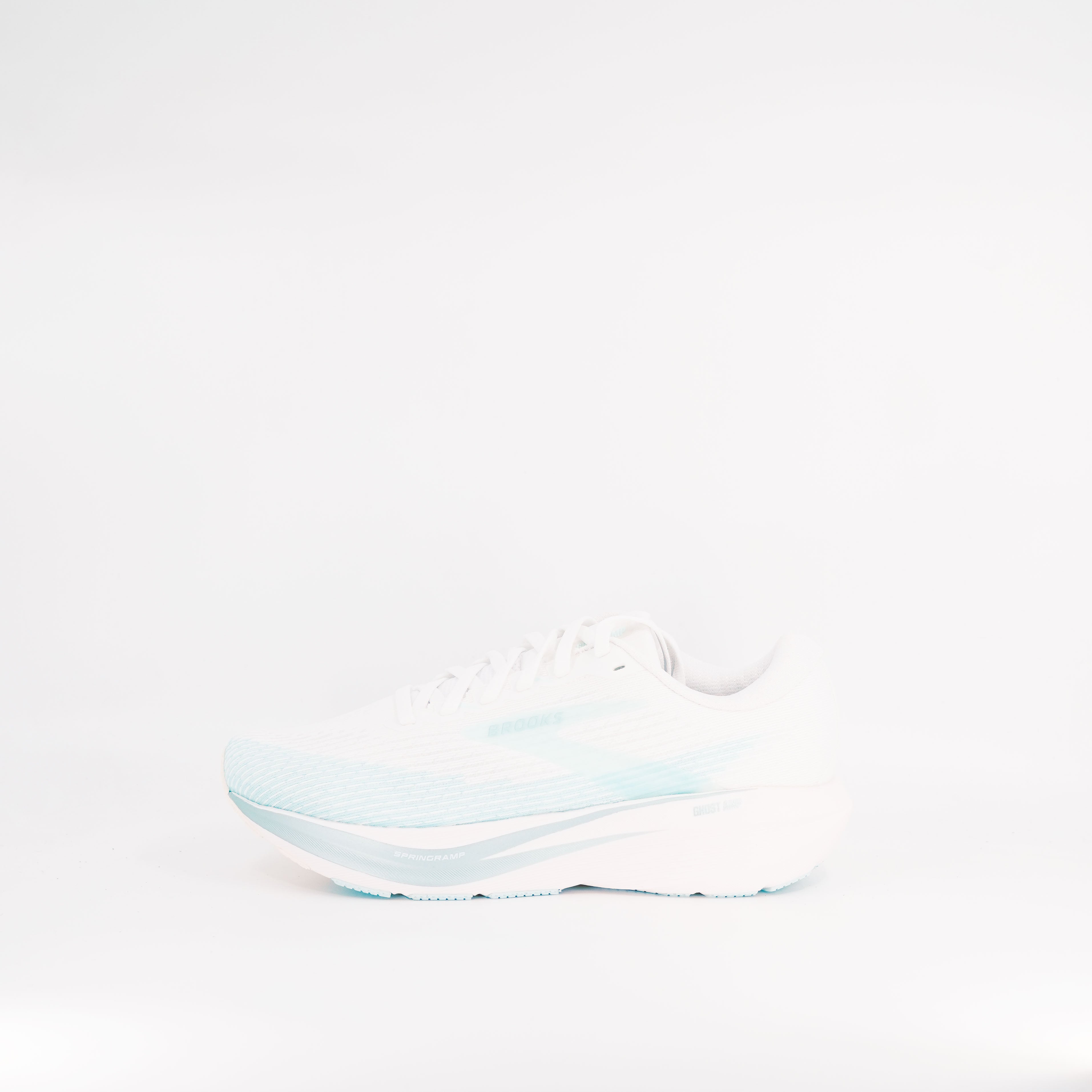 Brooks Ghost Amp (B Standard) Womens White/Blue/Metallic - Frontrunner Colombo