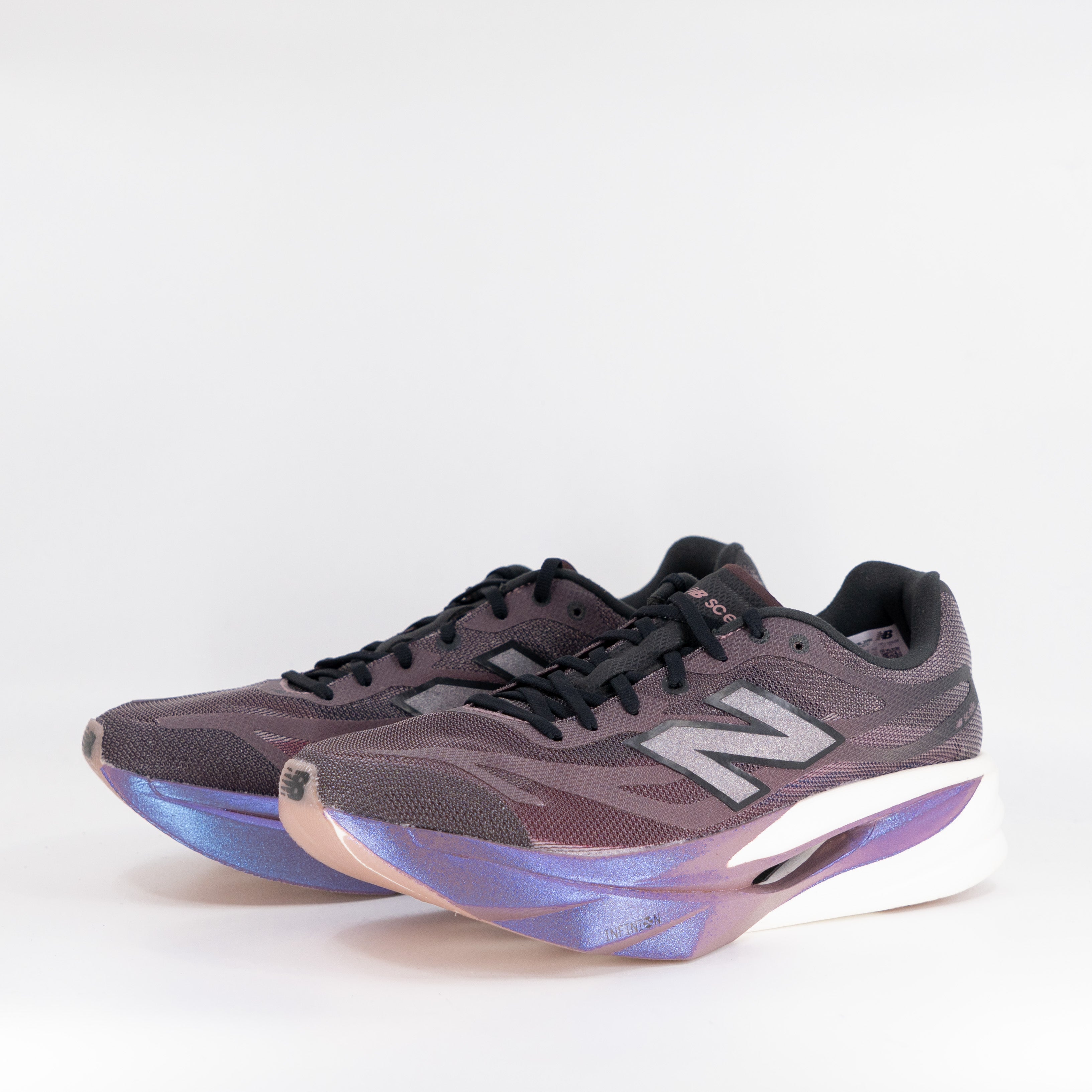 New Balance Supercomp Elite v6 (2E Wide) Mens Cherry Leather/Pebble - Frontrunner Colombo