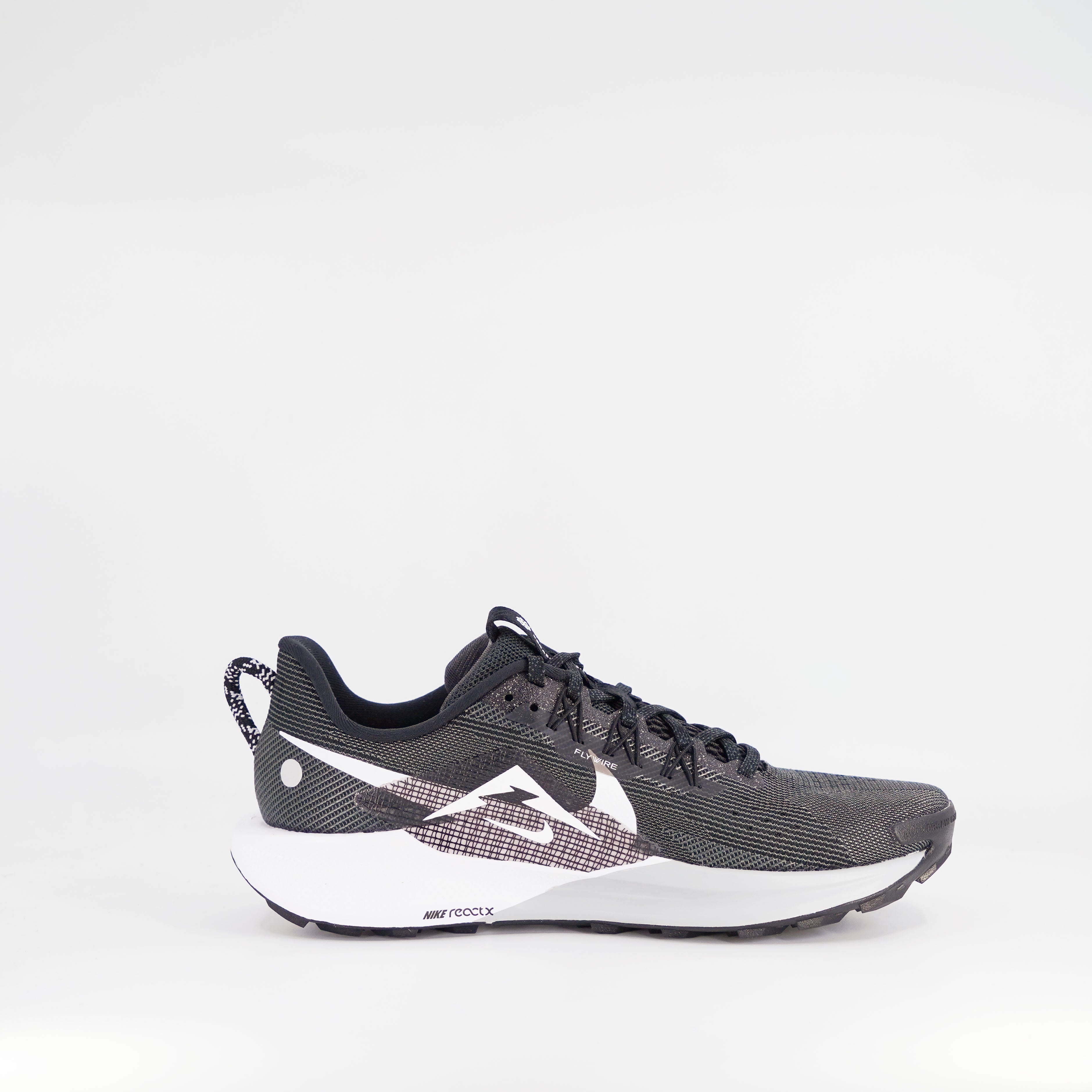Nike ReactX Pegasus Trail 5 (B Standard) Womens Black/White