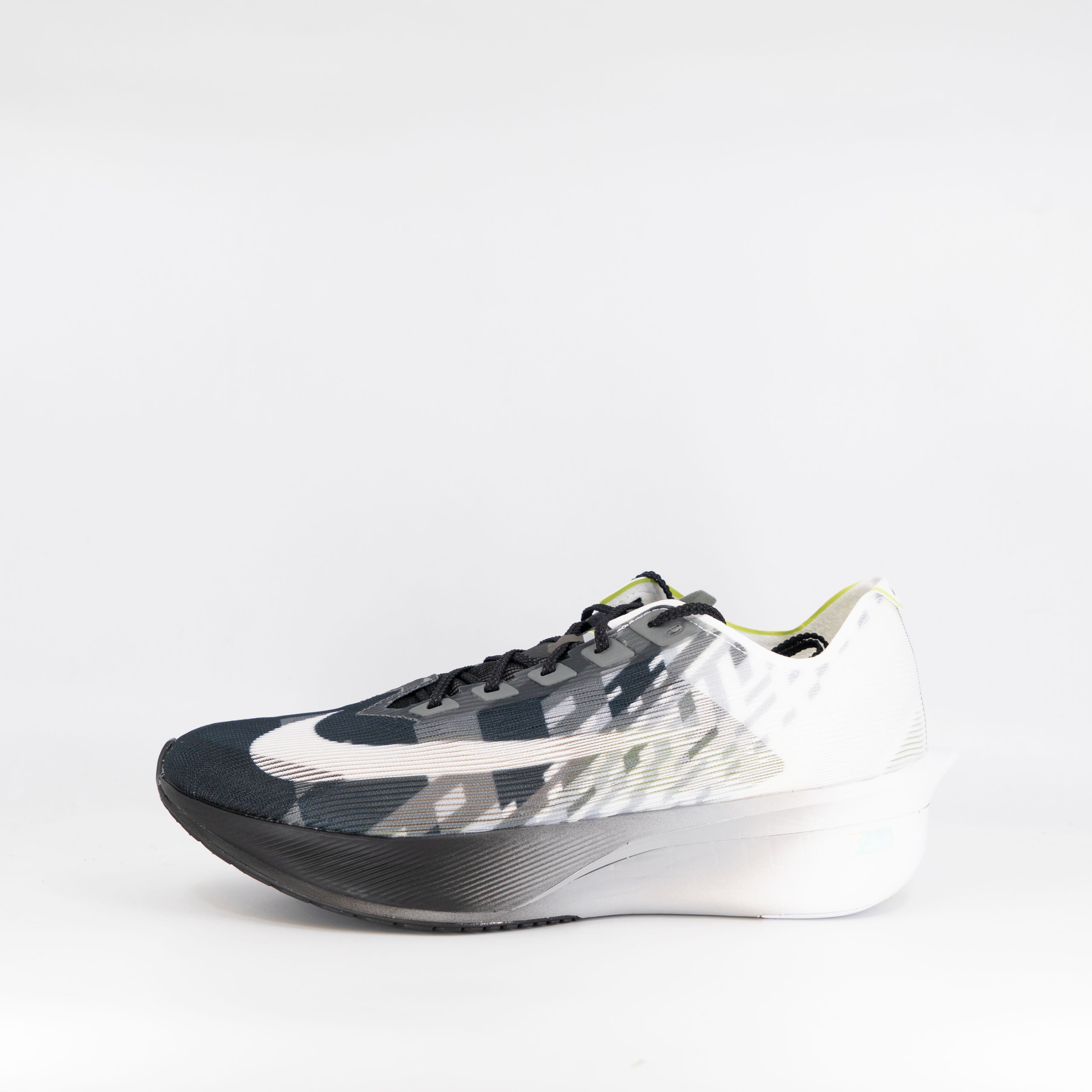 Nike Vaporfly Next% 4 SE (D Standard) Mens Black/White/Smoke Grey