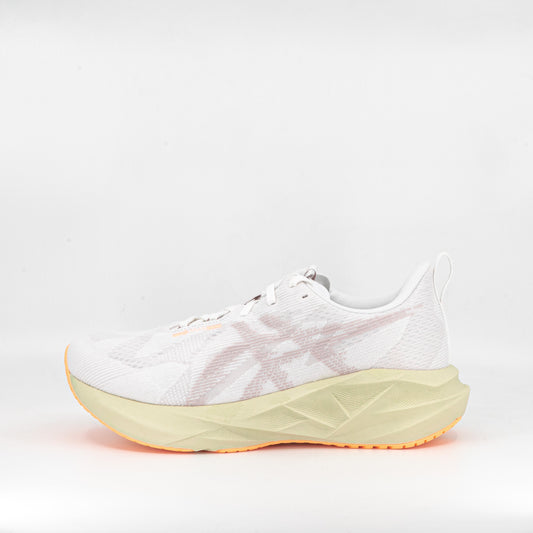 Asics Novablast 5 (2E Wide) Mens White/Fawn - Frontrunner Colombo