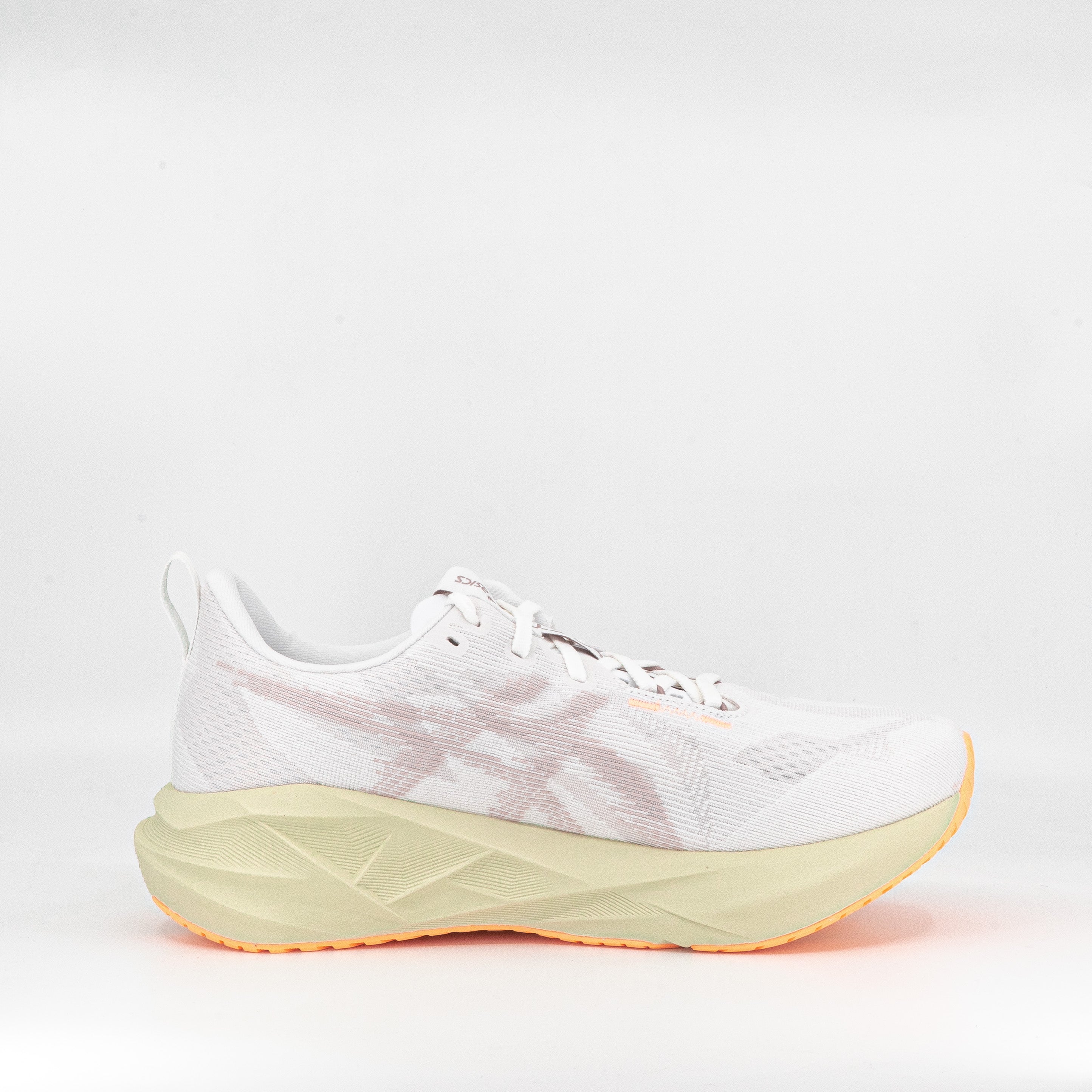 Asics Novablast 5 (2E Wide) Mens White/Fawn - Frontrunner Colombo