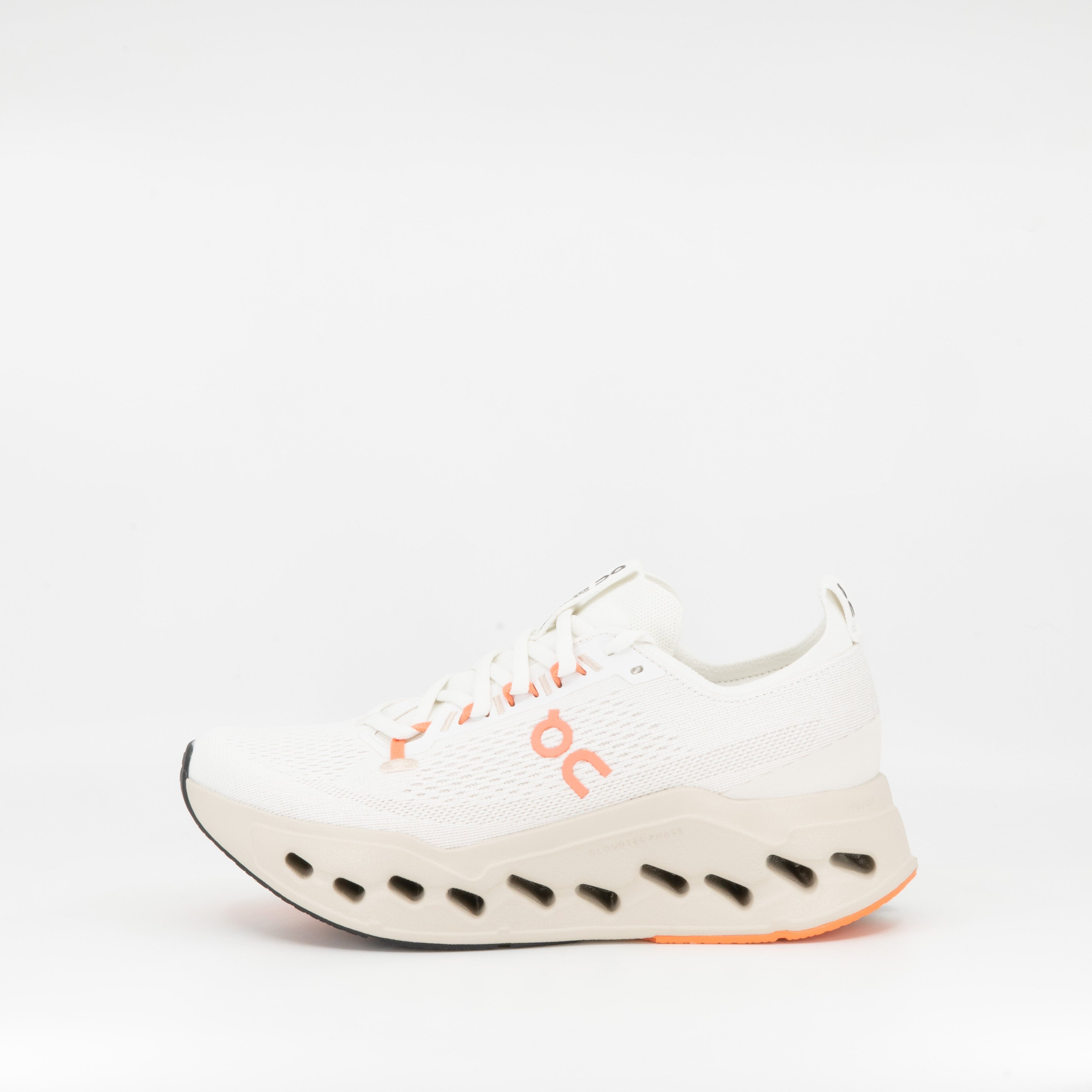 ON Cloudsurfer Max (D Standard) Mens Ivory/Salmon - Frontrunner Colombo
