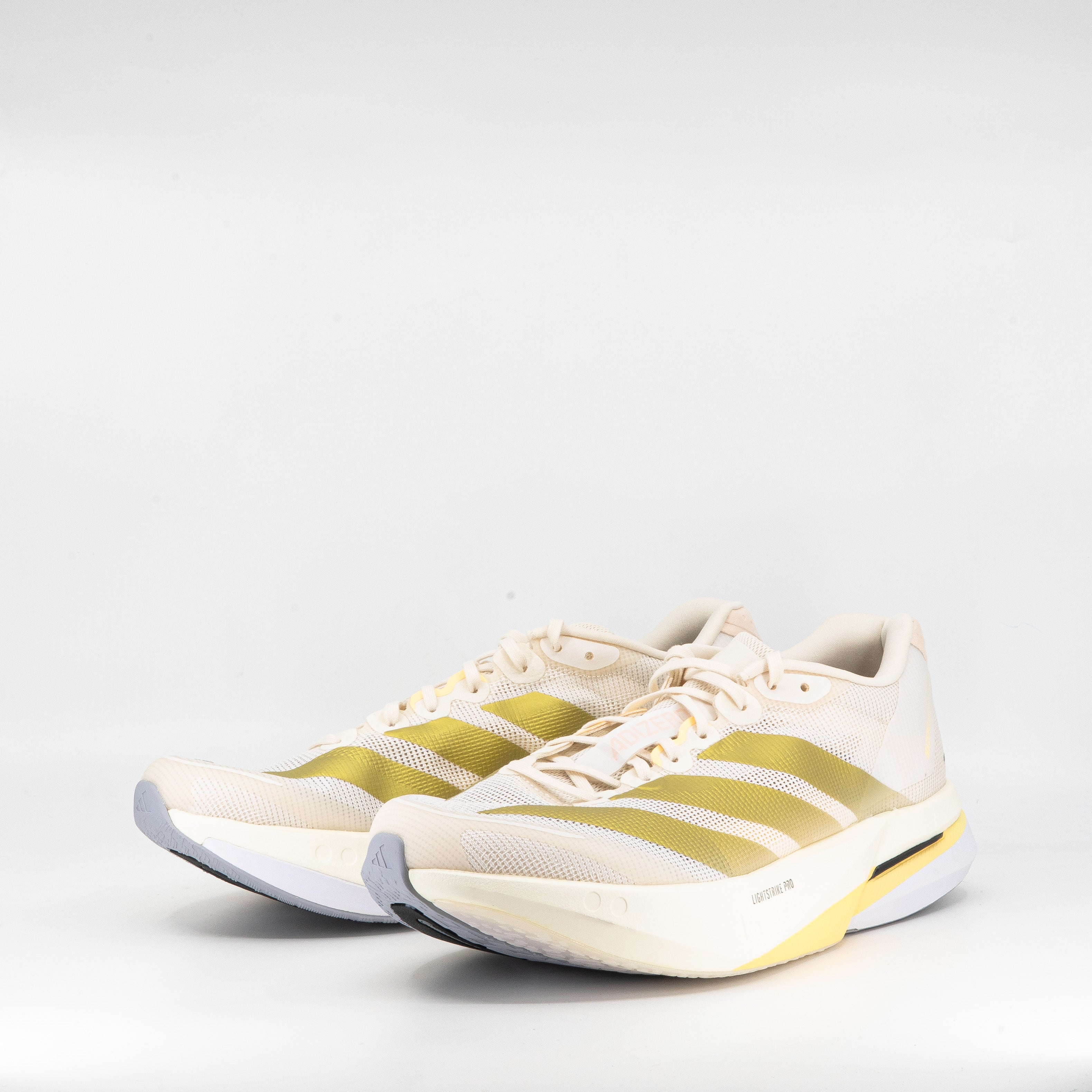 Adidas Adizero Boston 13 (D Standard Width) Chalk White/Gold Metallic/ Halo Silver - Frontrunner Colombo
