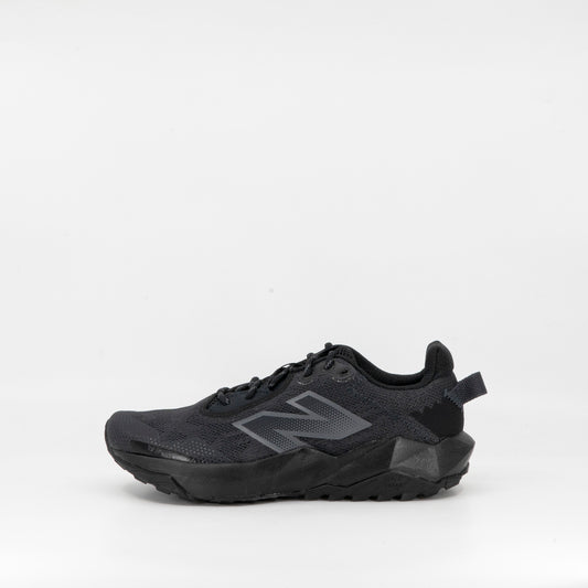 New Balance DynaSoft Nitrel v6 Lace (Kids) Black - Frontrunner Colombo