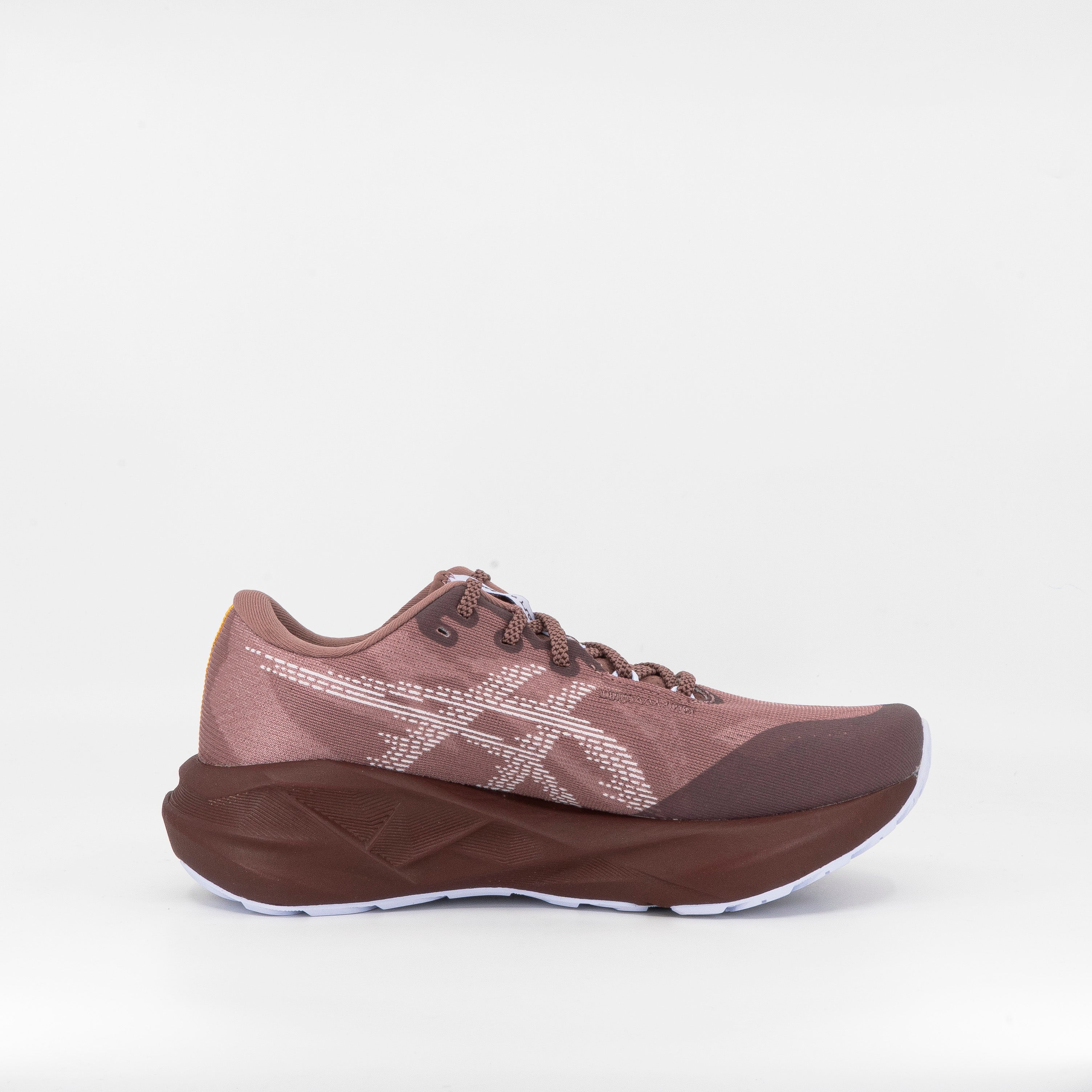 Asics Novablast 5 TR (B Standard) Womens Nature Bathing/Rubble Red - Frontrunner Colombo