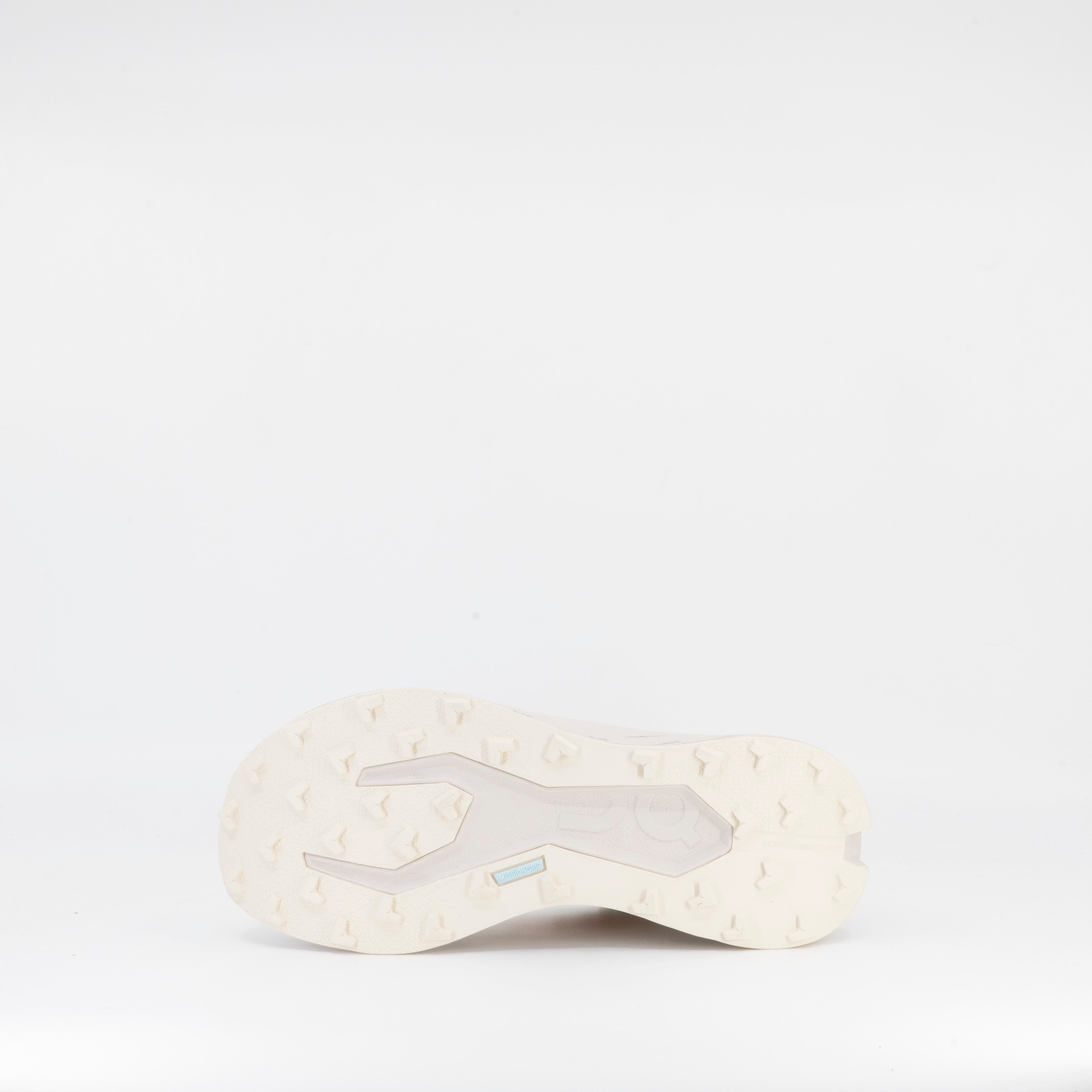 ON Cloudultra 3 (B Standard) Womens Ivory/Pearl - Frontrunner Colombo