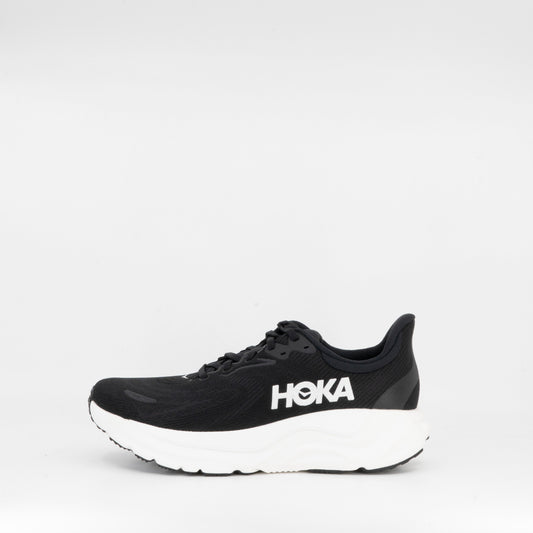 Hoka Arahi 8 (D Wide) Womens Black/White - Frontrunner Colombo