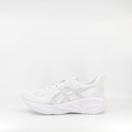 Asics Novablast 5 (B Standard) Womens White/Piedmont Grey - Frontrunner Colombo