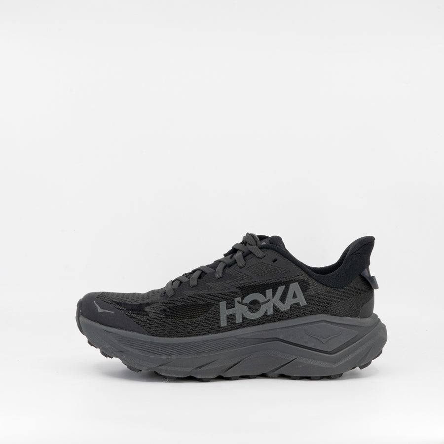 Hoka Challenger 8 (D Wide) Womens Black/Black - Frontrunner Colombo