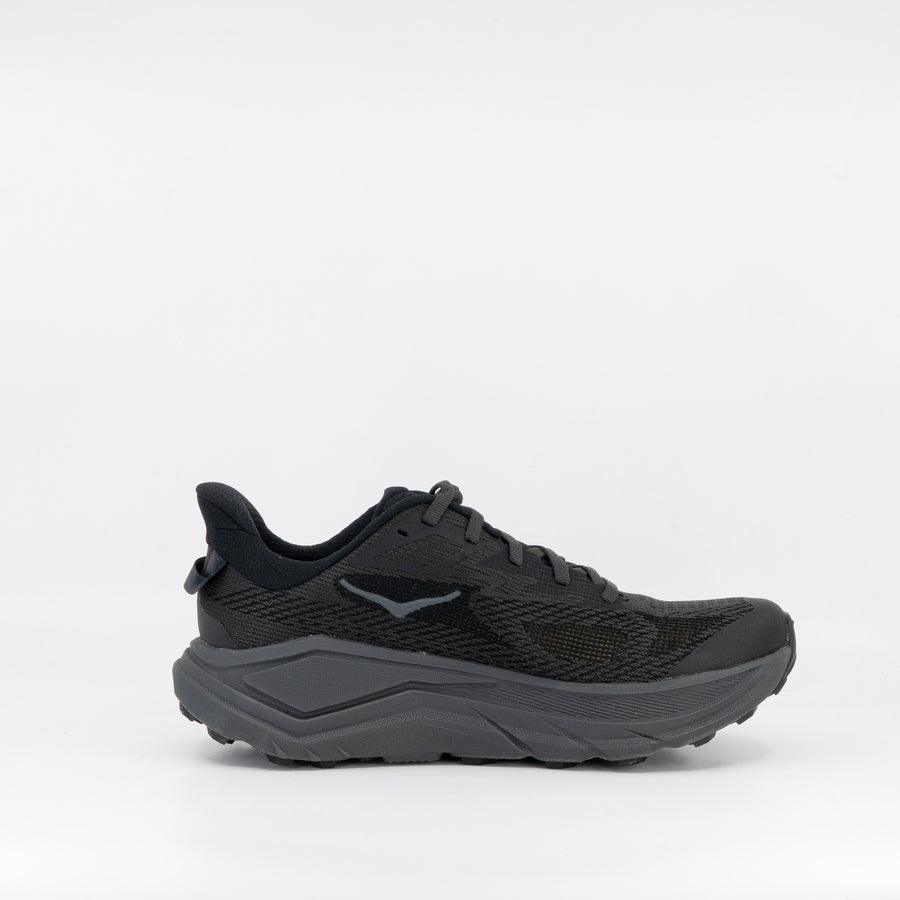 Hoka Challenger 8 (D Wide) Womens Black/Black - Frontrunner Colombo