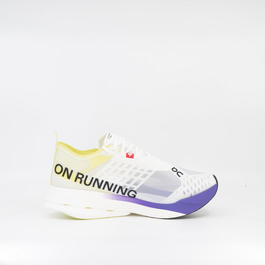 On Cloudboom Strike (B Standard) Womens Juniper/Limelight - Frontrunner Colombo