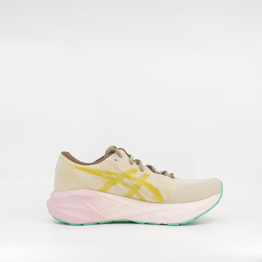 Asics Novablast 5 TR NB (B Standard) Womens Light Dust/Cacti - Frontrunner Colombo