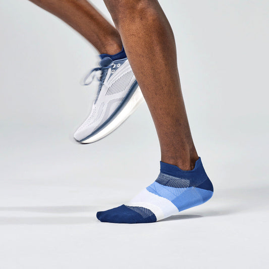 Feetures Elite Ultra Light Cushion No Show Tab Blue Wave - Frontrunner Colombo