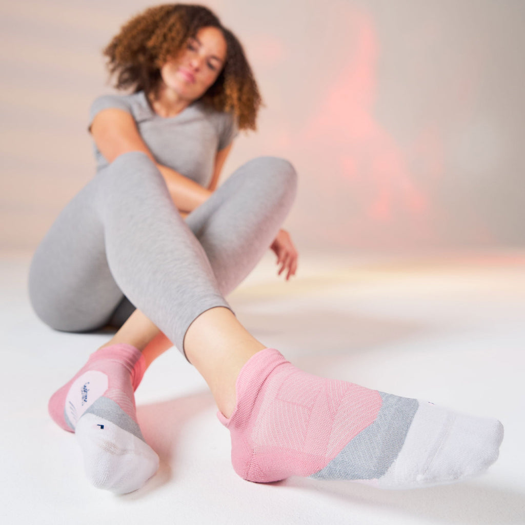 Feetures Elite Light Cushion Tab - Pink Orchard - Frontrunner Colombo