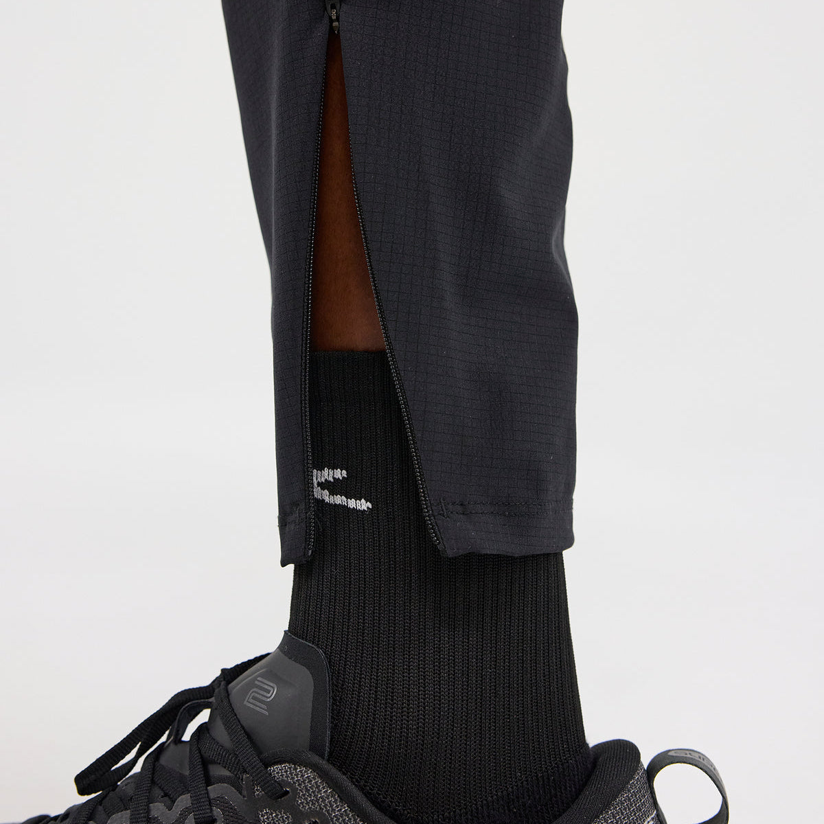 Bandit Performance Run Pants Mens - Black - Frontrunner Colombo