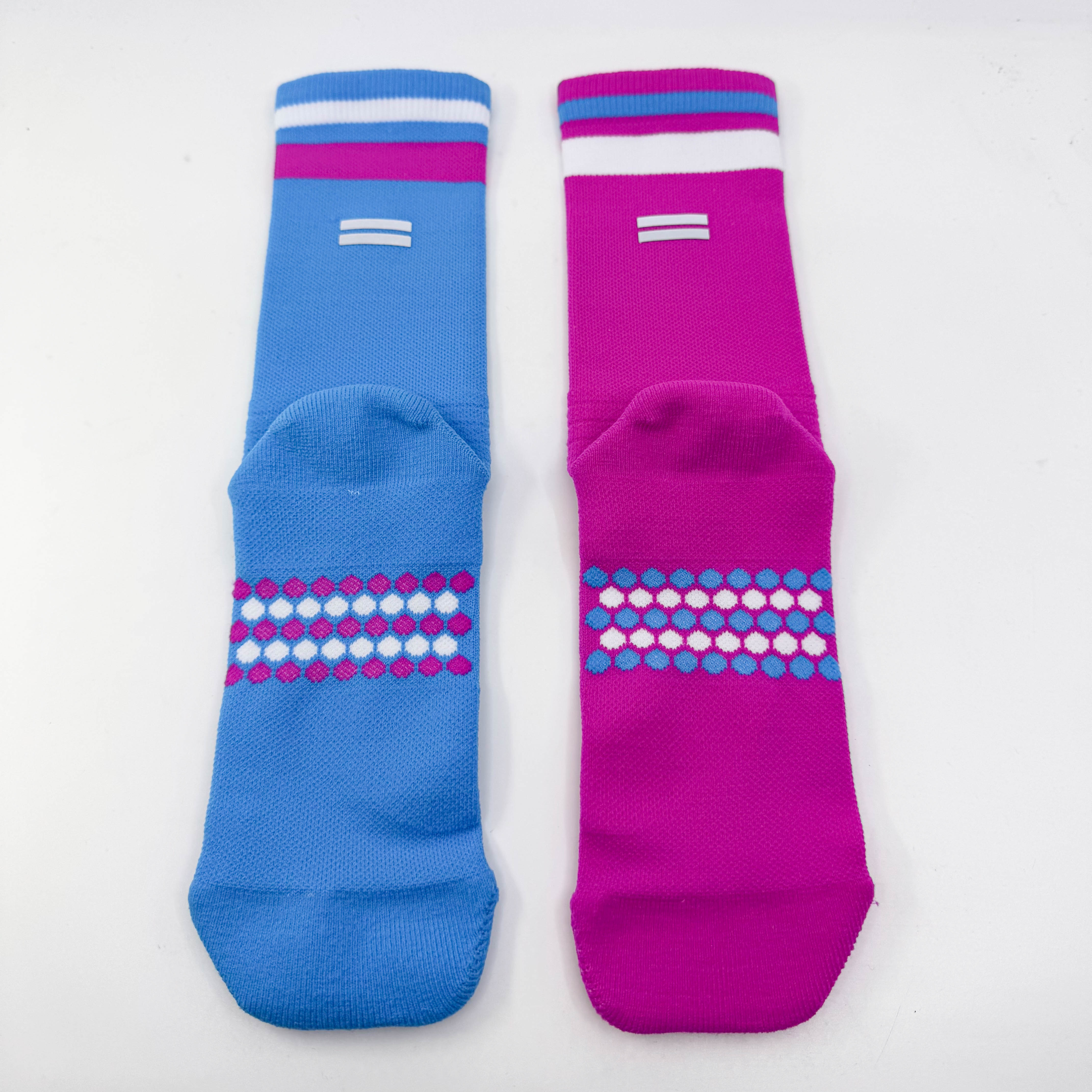 Frontrunner Run Club Kit 2025 Half Crew Socks - Frontrunner Colombo