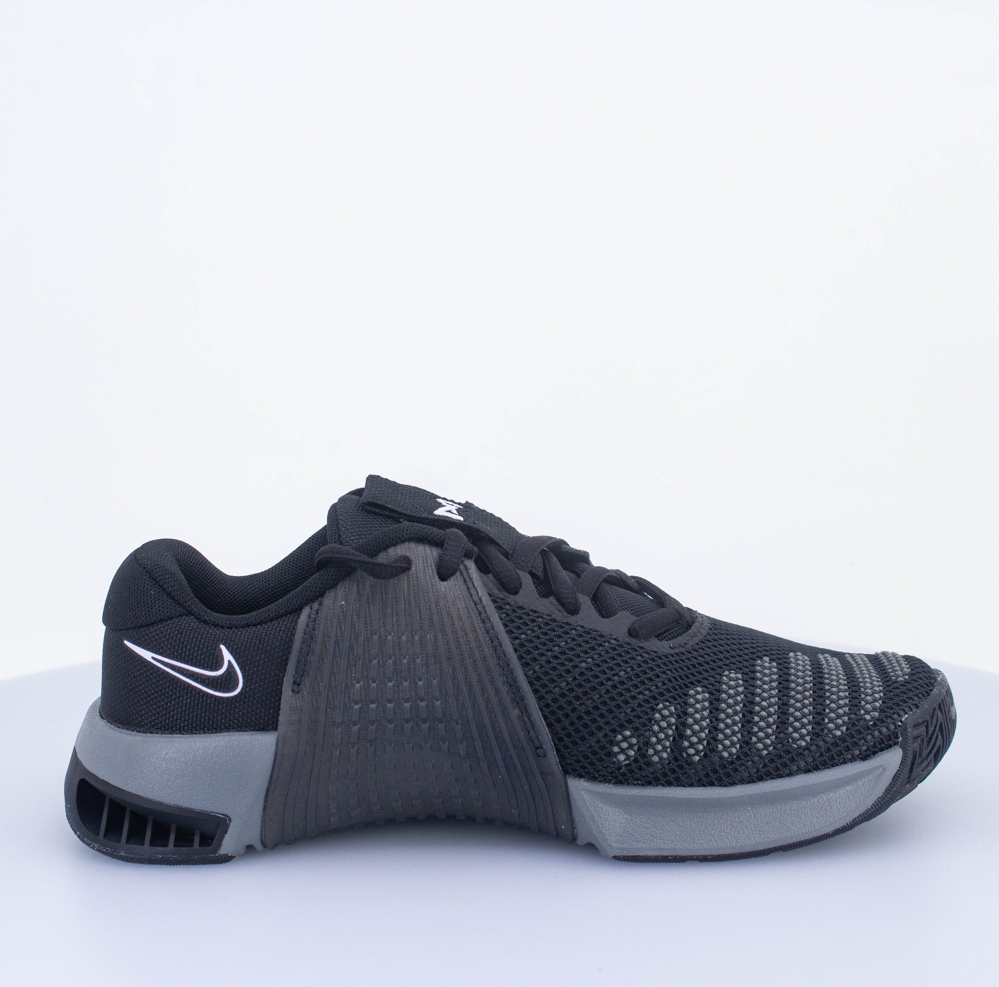 Nike Metcon 9 (B Standard) Womens - Frontrunner Colombo