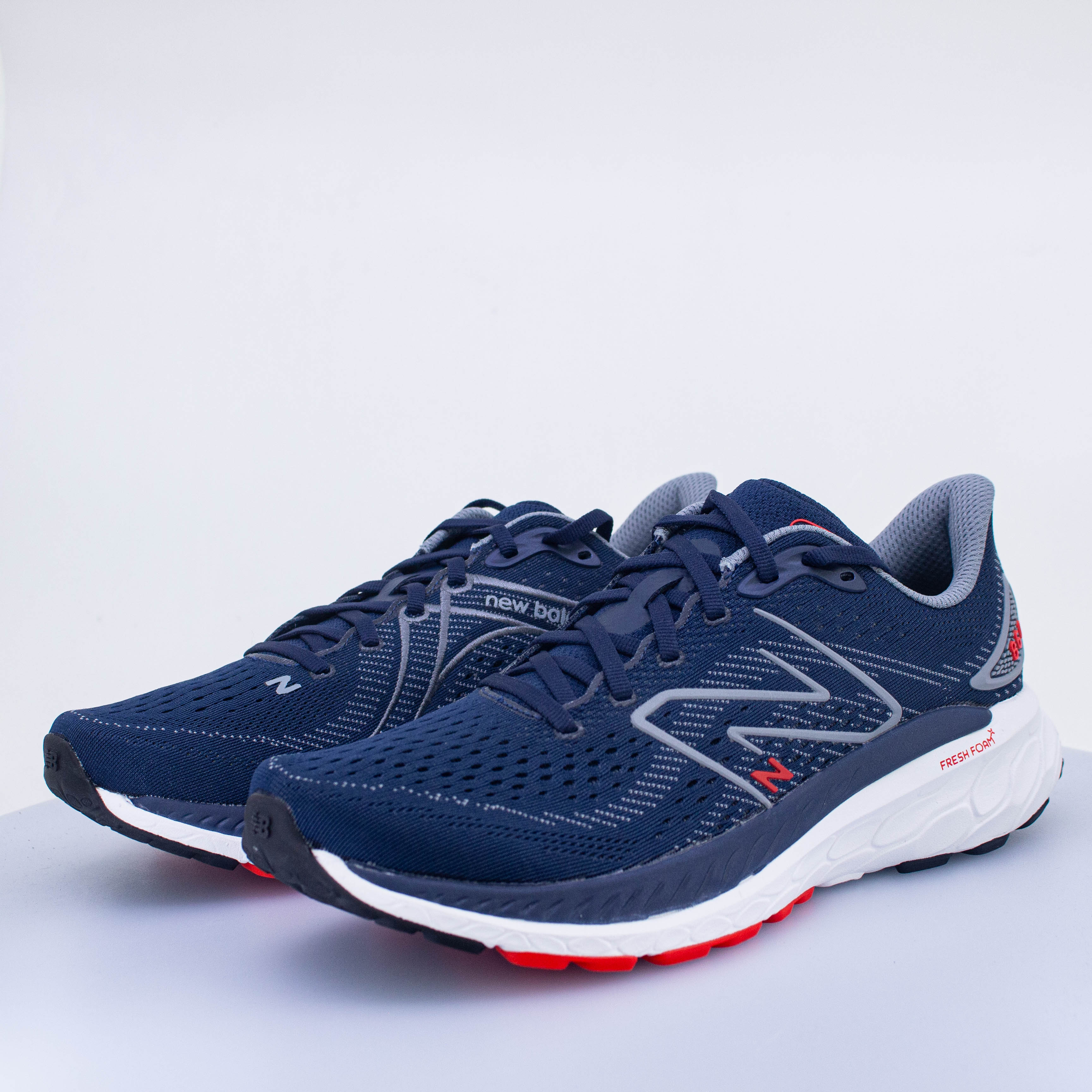 New balance cheap 680 44