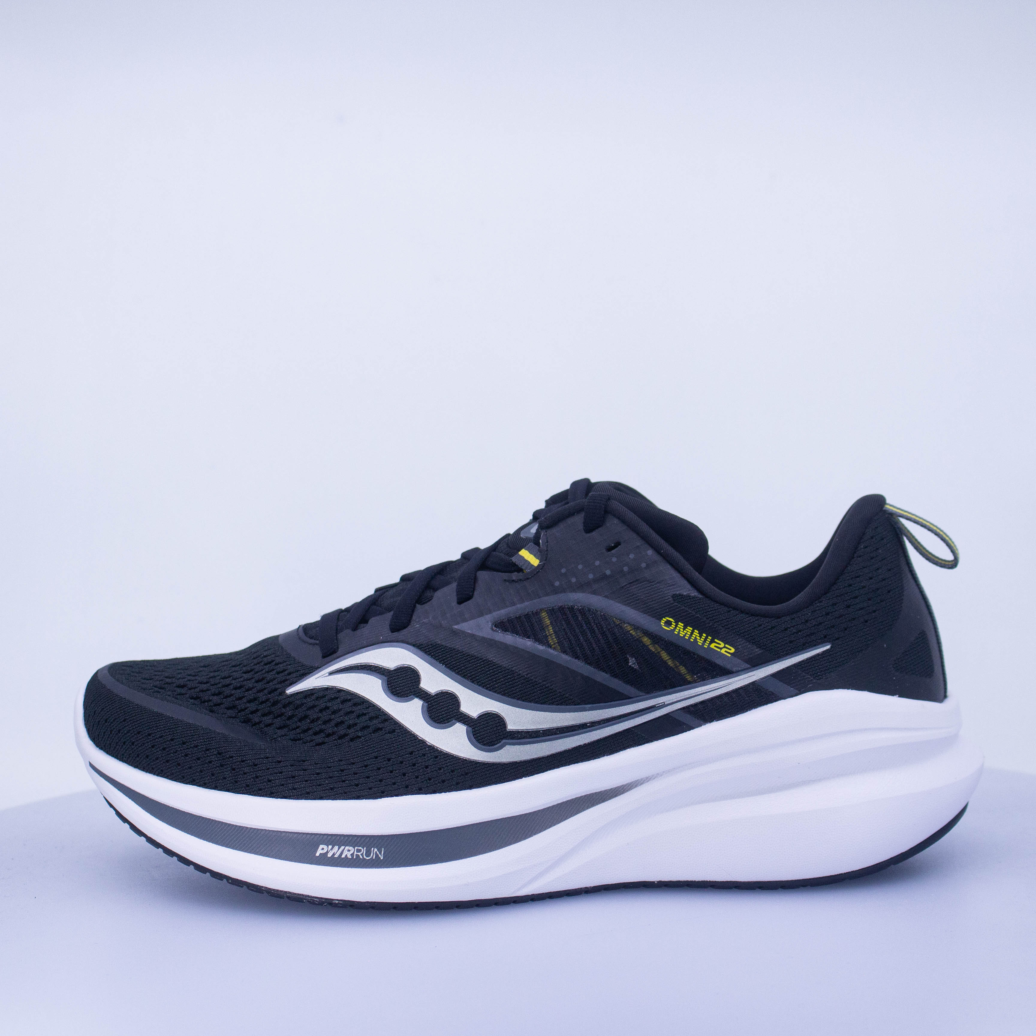 Saucony Omni 22 (2E Wide) Mens Black/White - Frontrunner Colombo