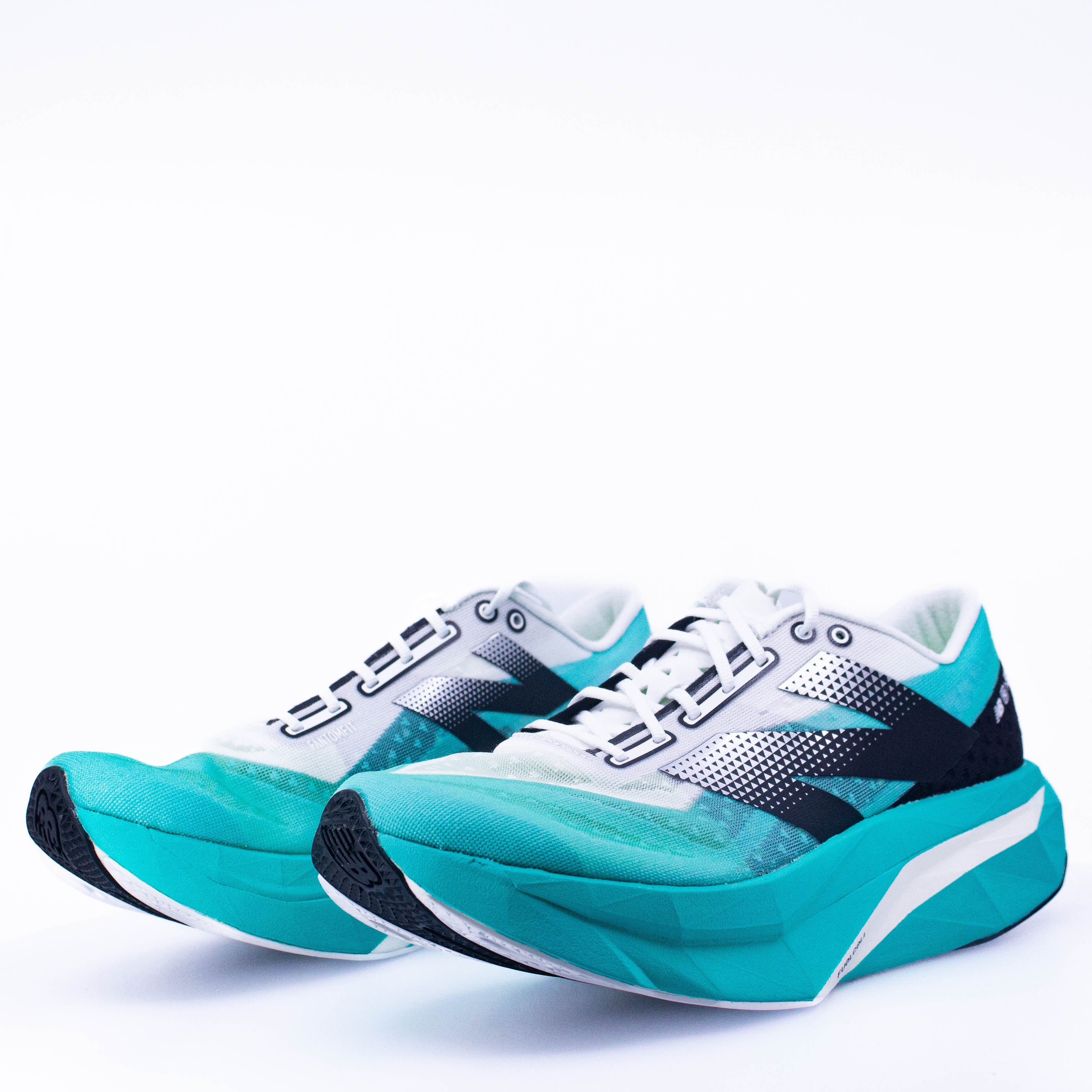 New Balance FuelCell SuperComp Elite v4 (B Standard) Womens Cyber Jade with White and Black - Frontrunner Colombo