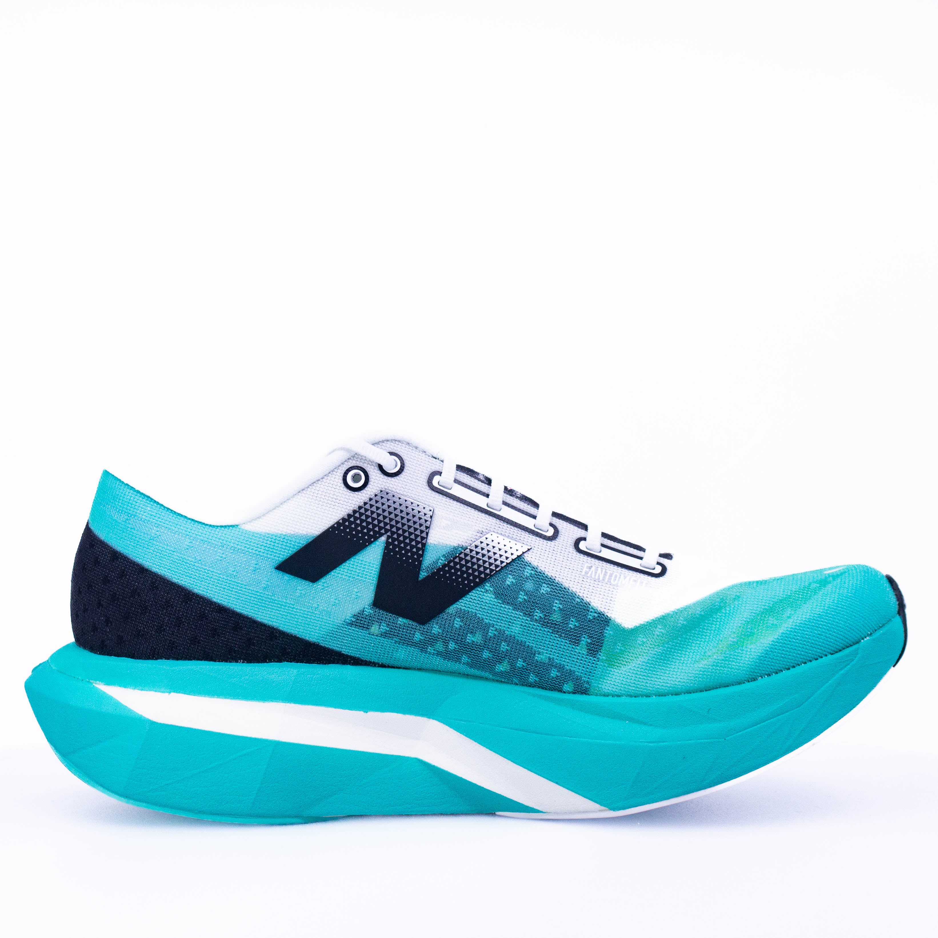 New Balance FuelCell SuperComp Elite v4 (B Standard) Womens Cyber Jade with White and Black - Frontrunner Colombo